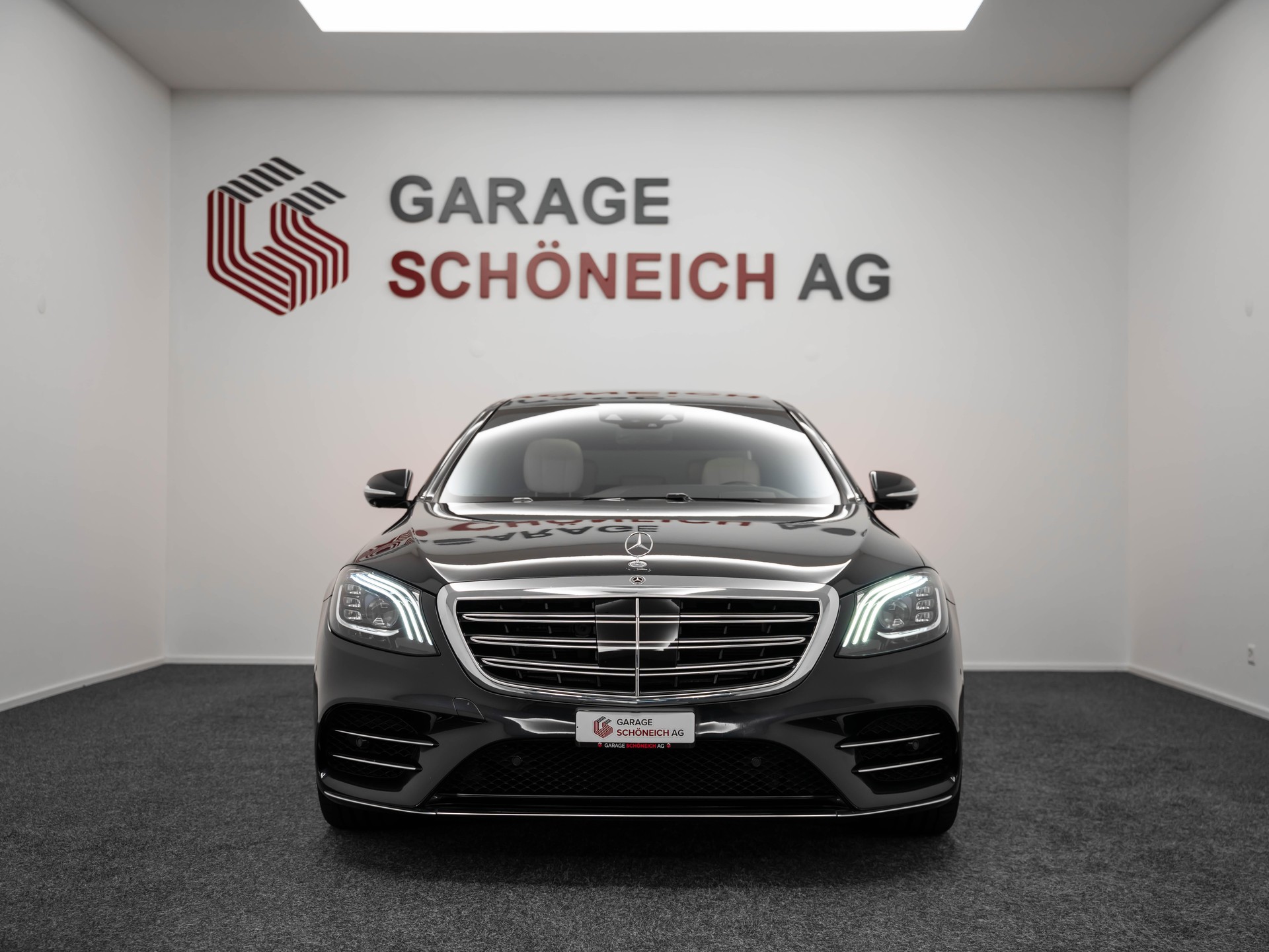 MERCEDES-BENZ S 560 V8 AMG Line 4matic lang-showroom-element-1