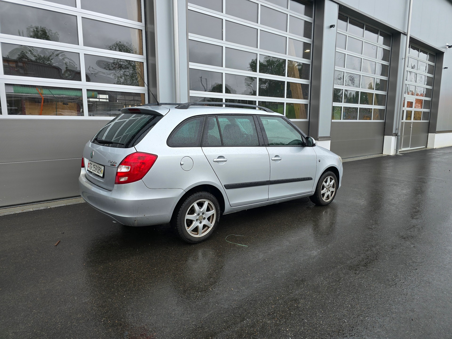 SKODA Fabia 1.2 TSI Classic-image-6