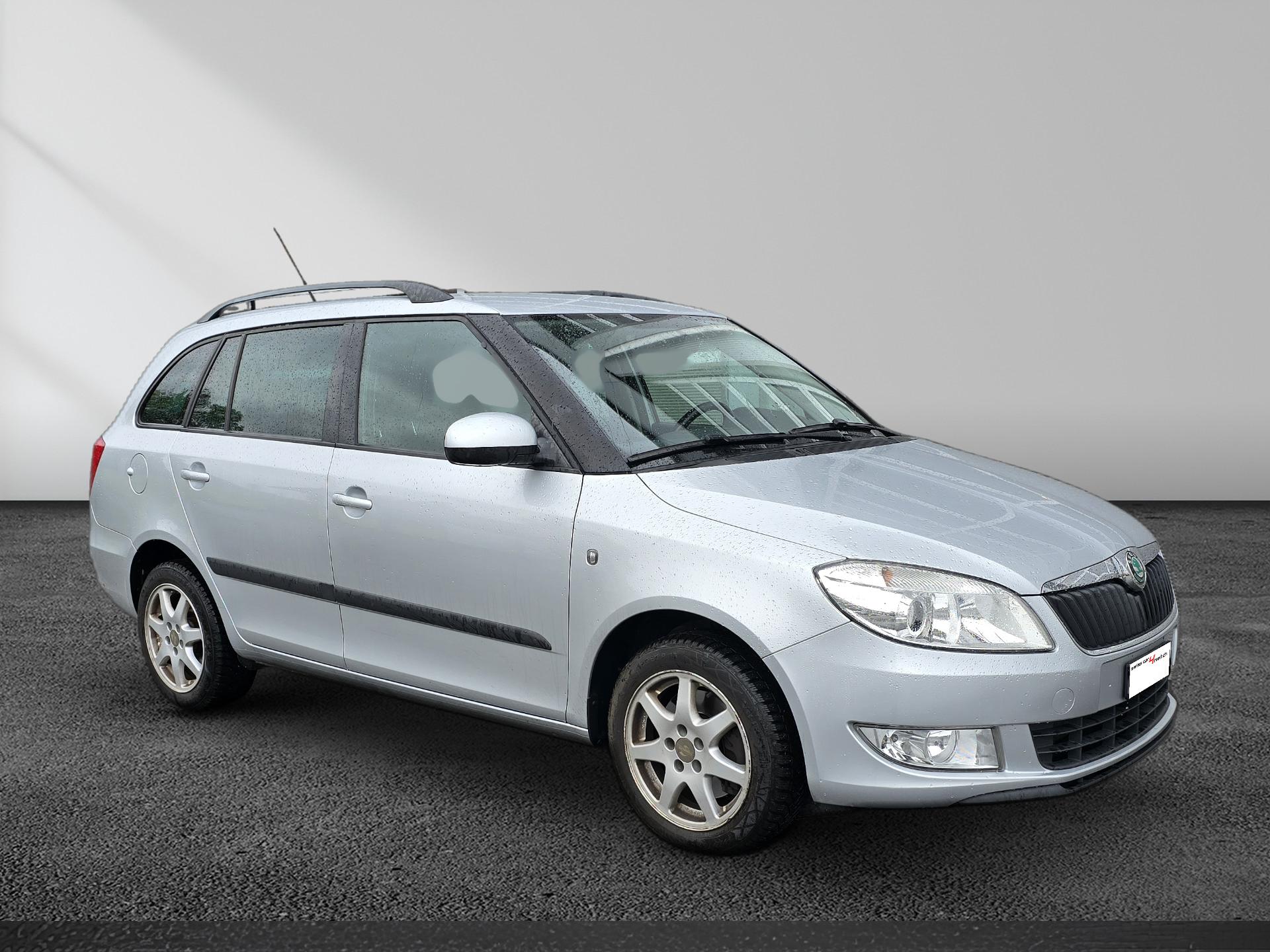 SKODA Fabia 1.2 TSI Classic-image-3