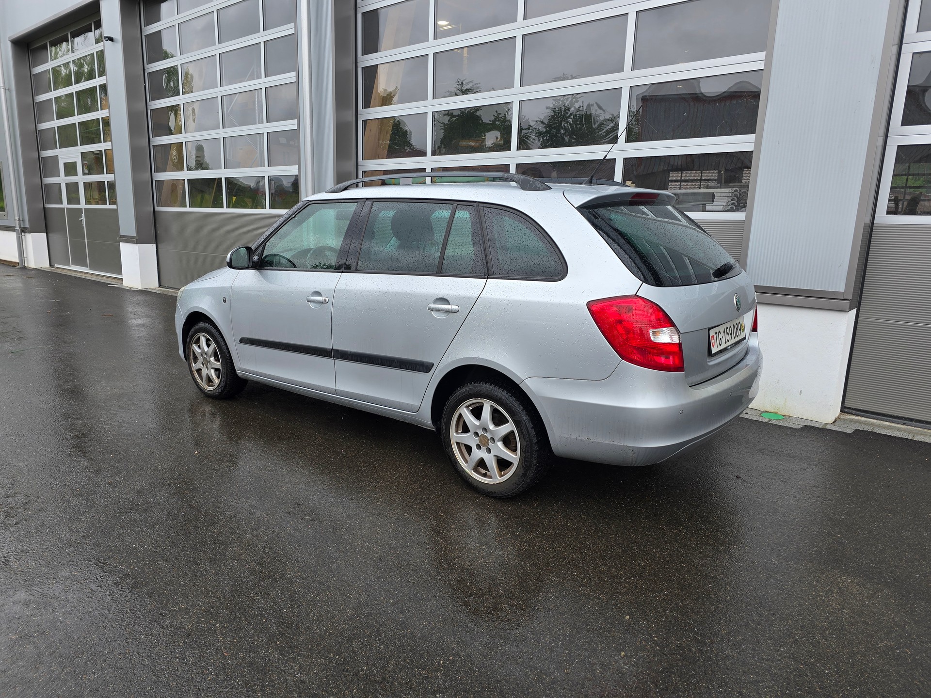 SKODA Fabia 1.2 TSI Classic-image-12