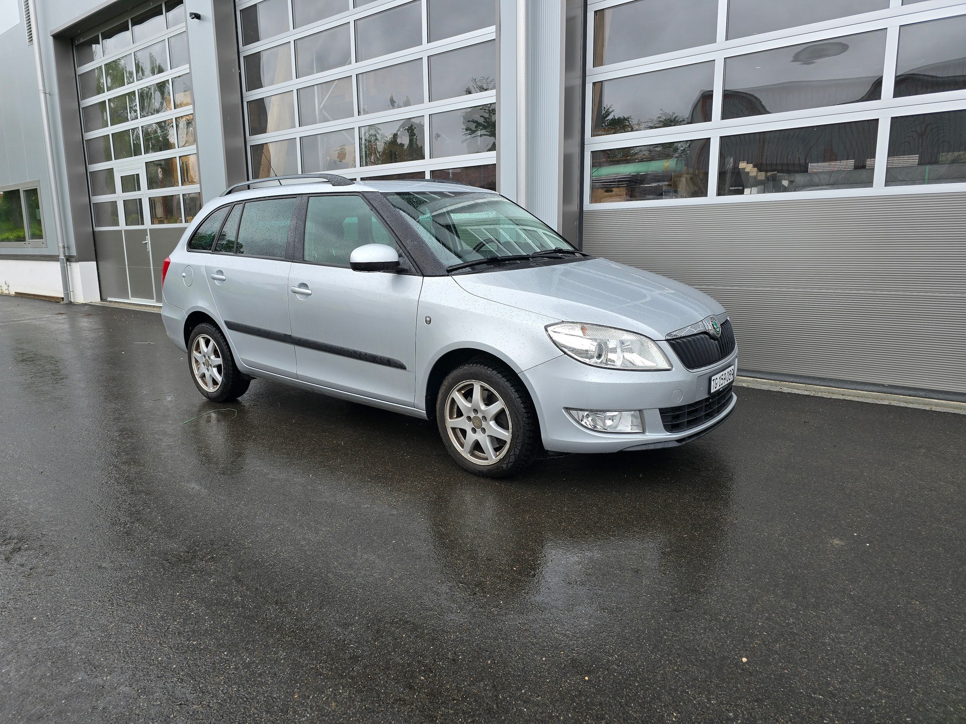 SKODA Fabia 1.2 TSI Classic-image-7