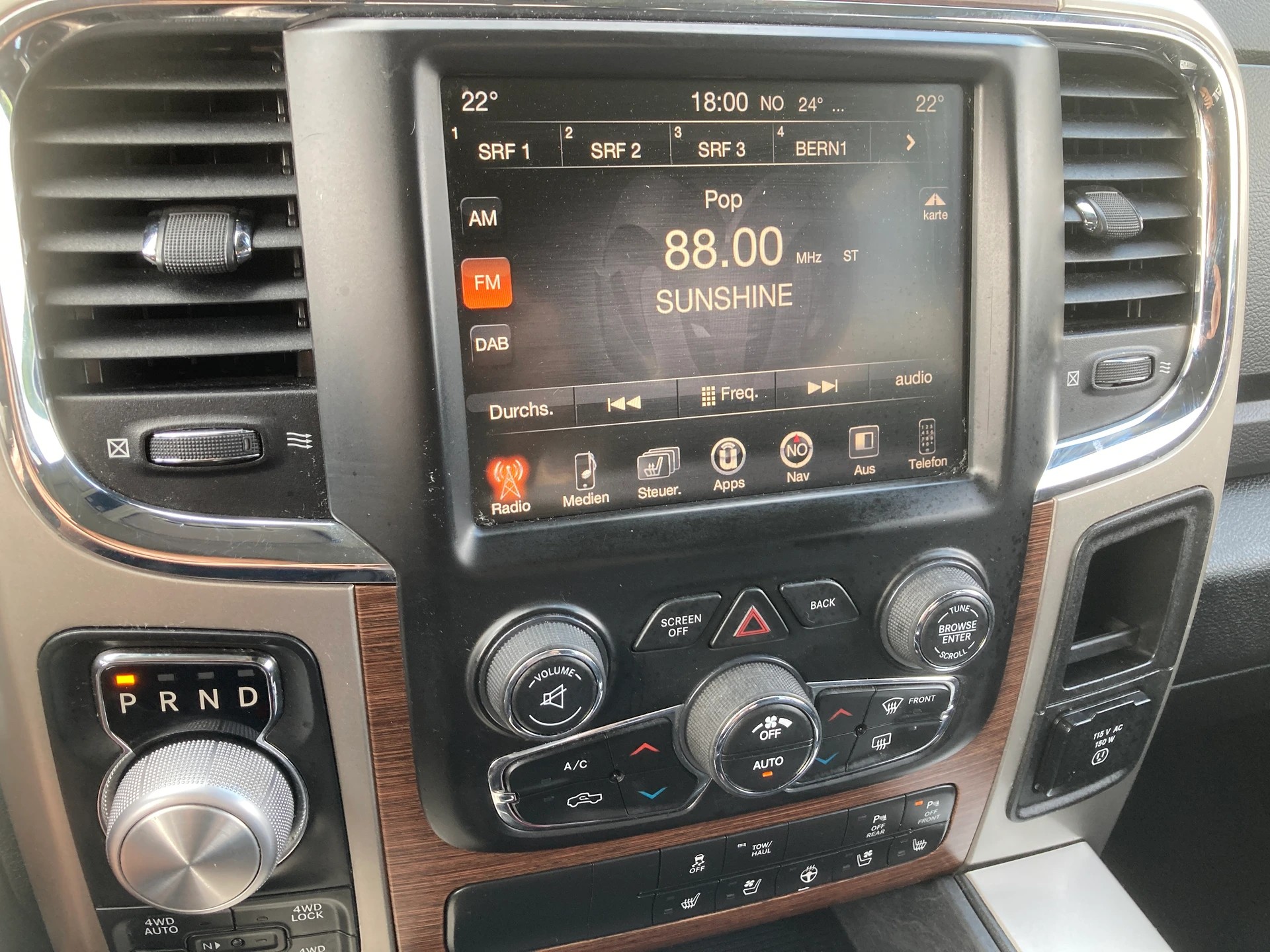 DODGE CrewCab Laramie Diesel **Anhängerkupplung 3.5t **-image-13