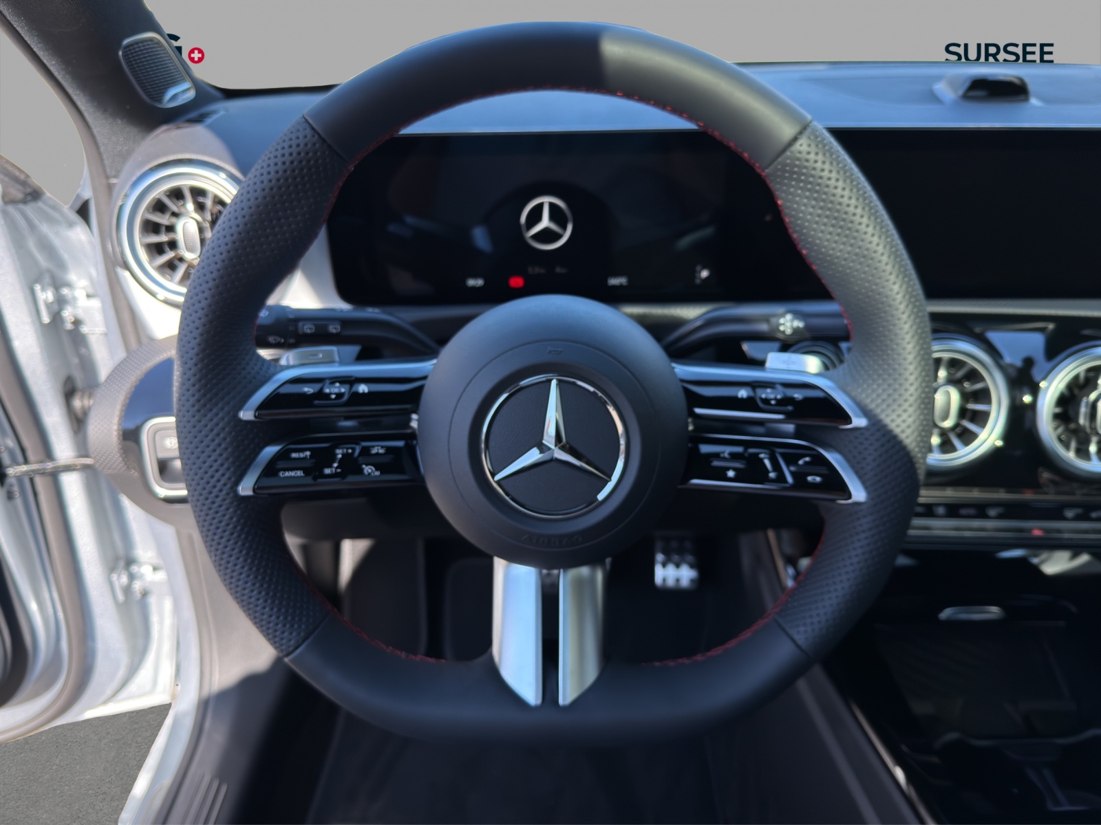 MERCEDES-BENZ A 200 Night Star 7G-DCT-image-9