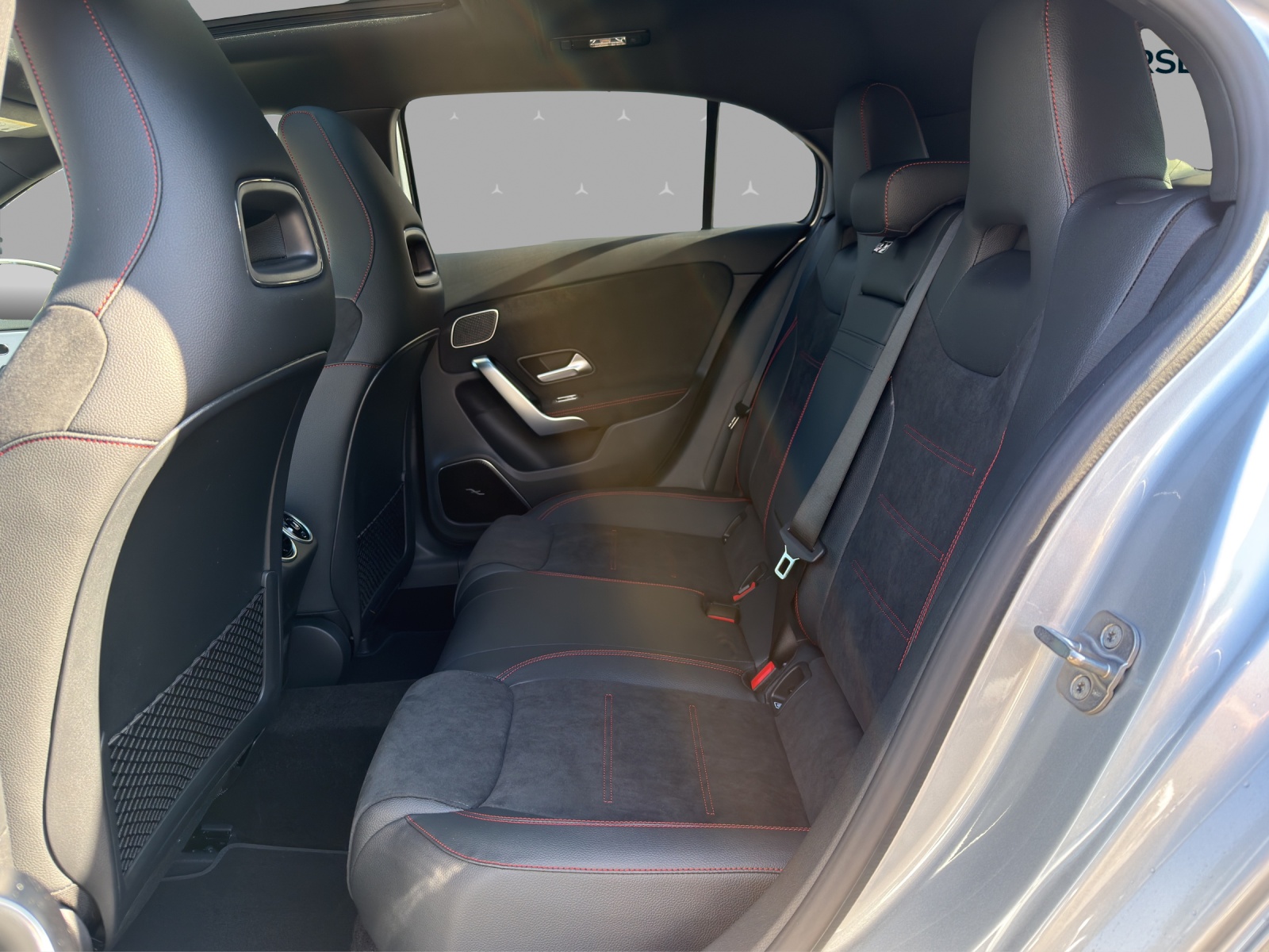 MERCEDES-BENZ A 200 Night Star 7G-DCT-image-13