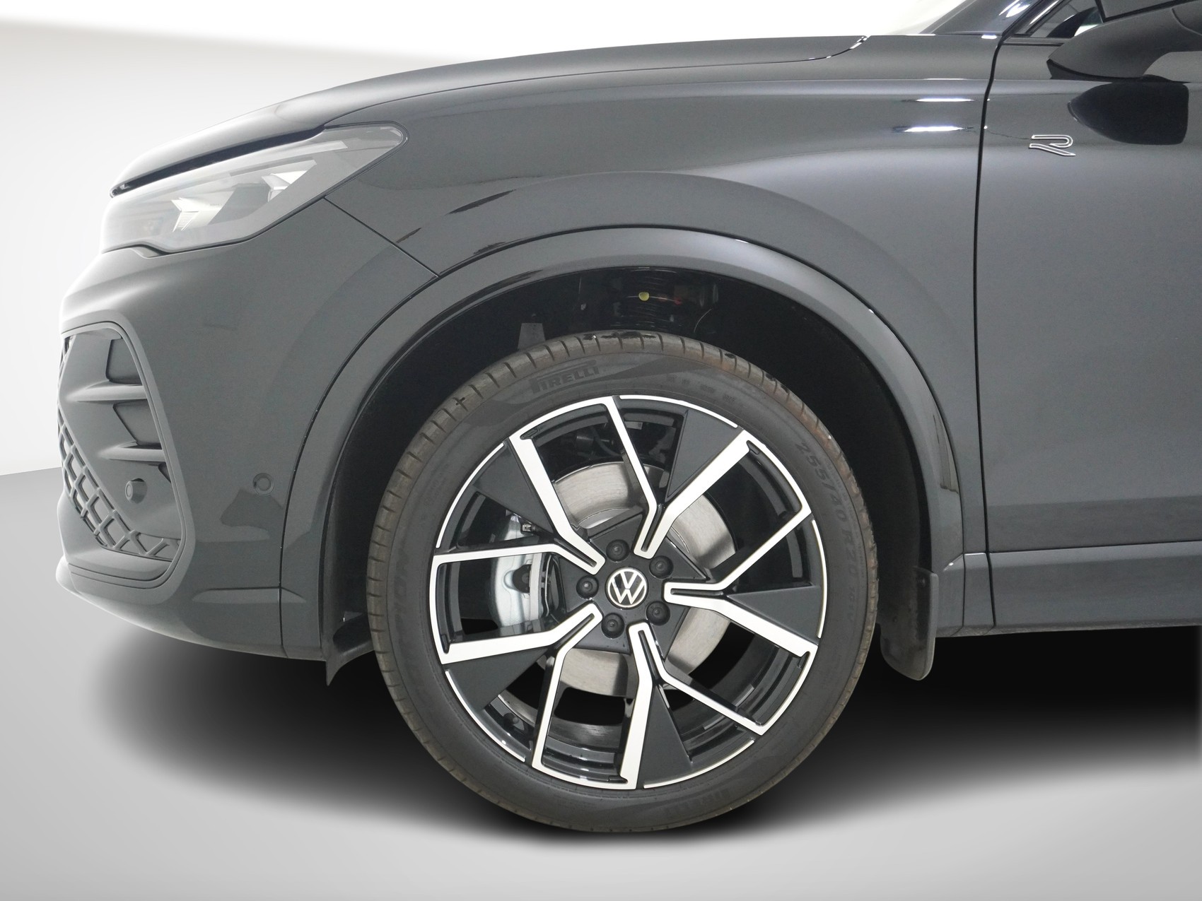 VW Tiguan 2.0 TSI R-Line 4motion-image-9