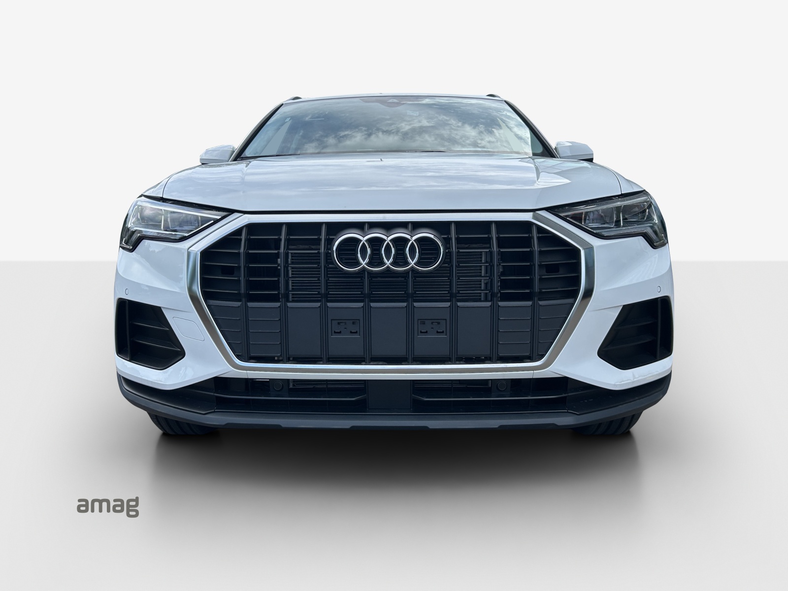AUDI Q3 35 TFSI Attraction S-tronic-image-6