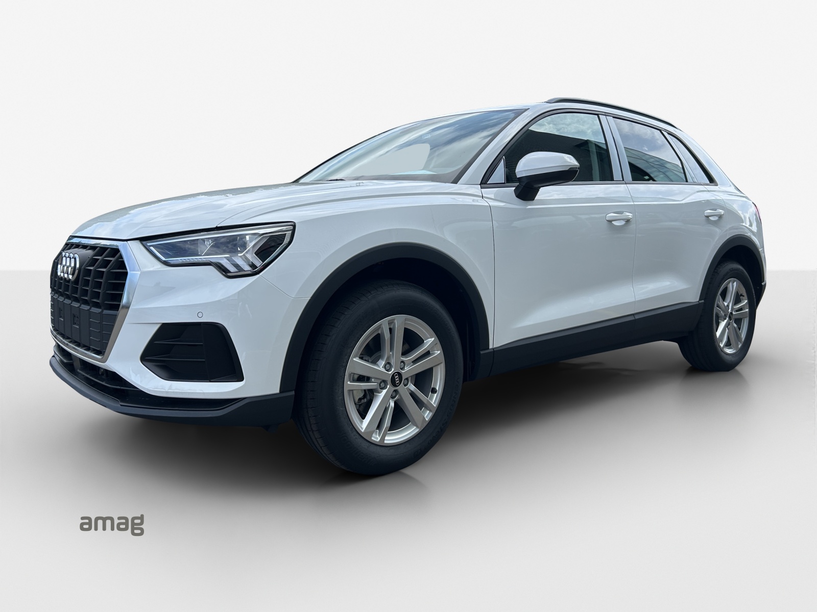 AUDI Q3 35 TFSI Attraction S-tronic-image-0