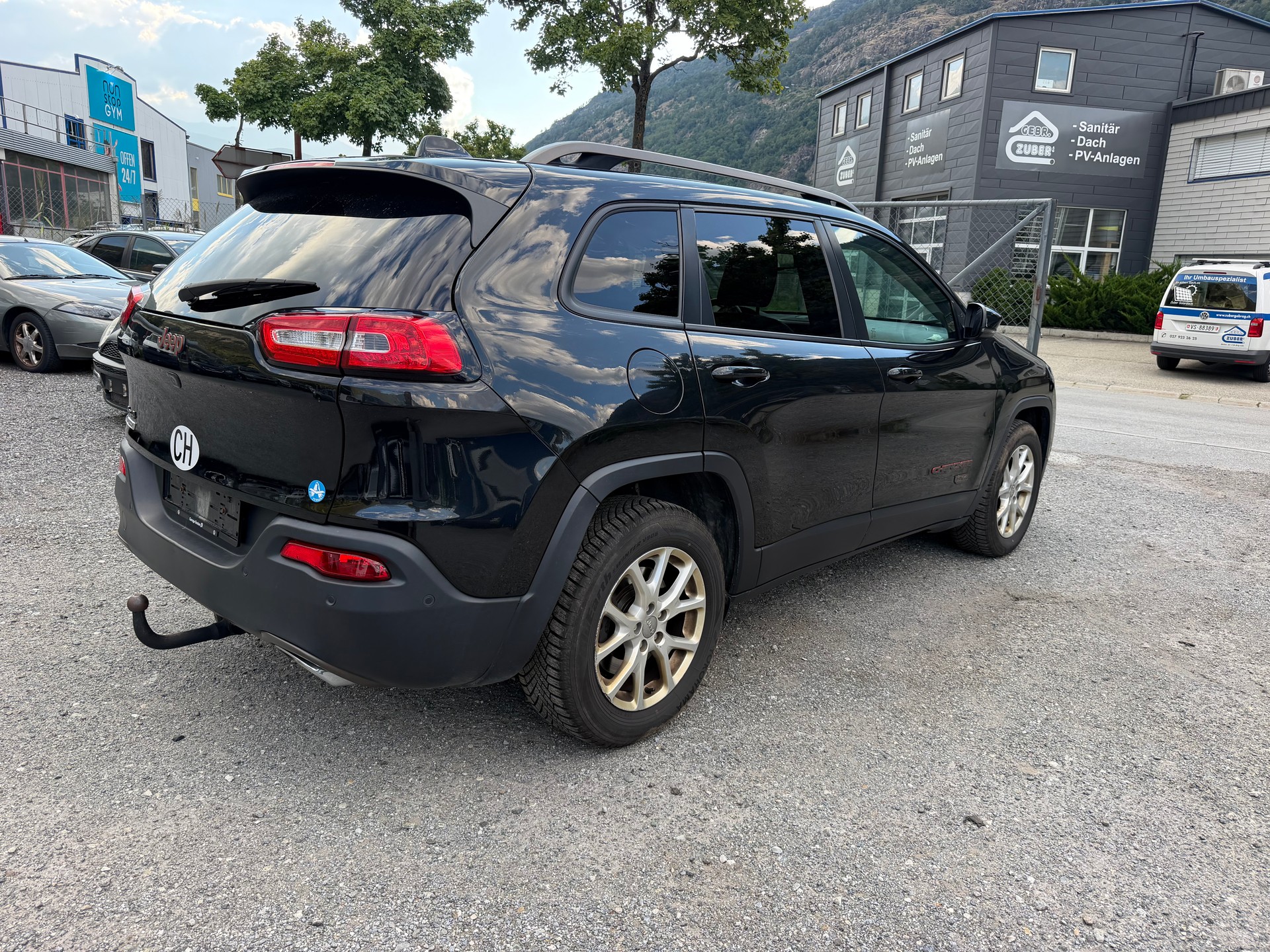 JEEP Cherokee 2.2TD Longitude Sw- Black Ed. AWD 9ATX-image-5