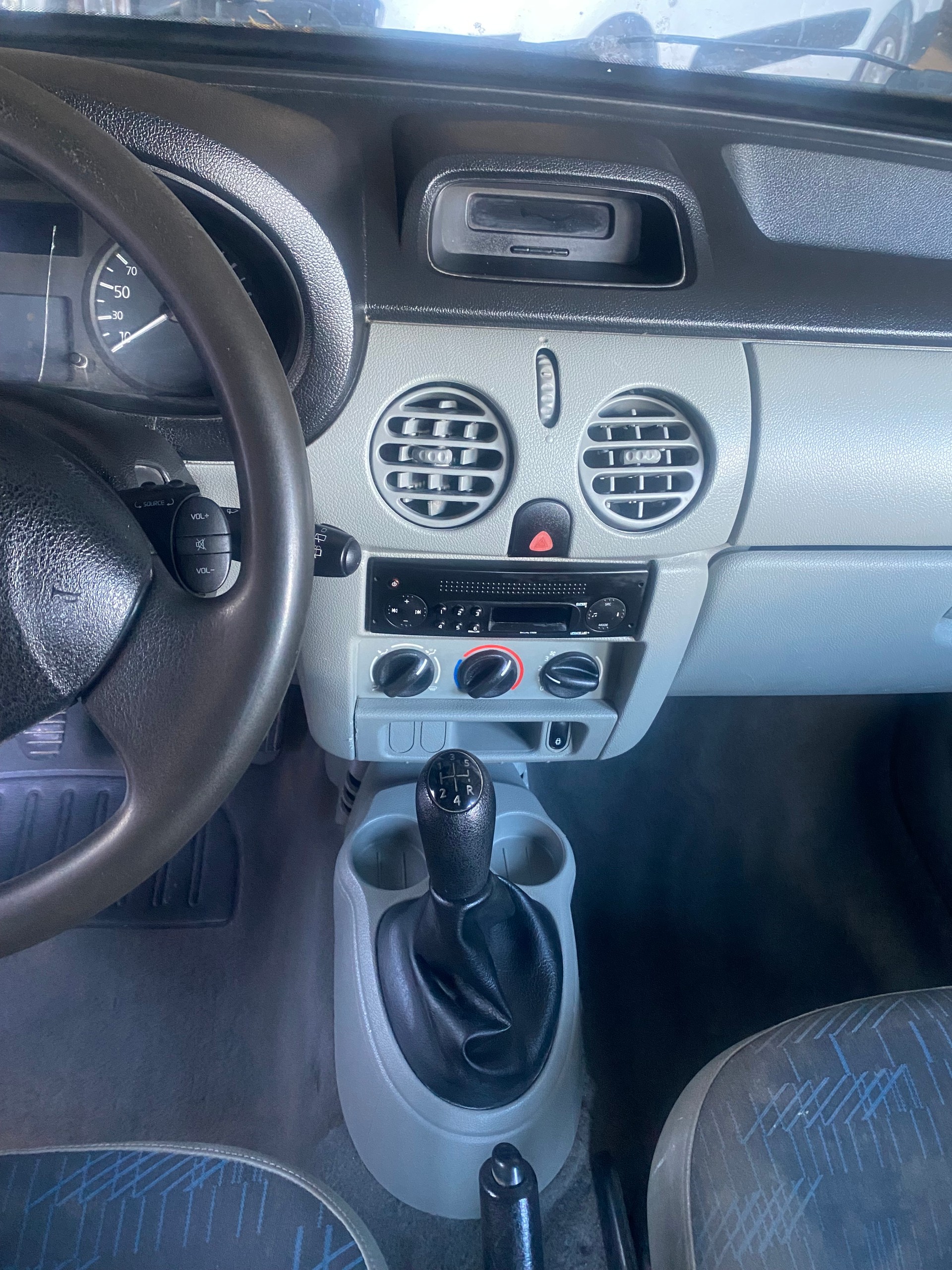 RENAULT Kangoo 1.5 dCi-image-7