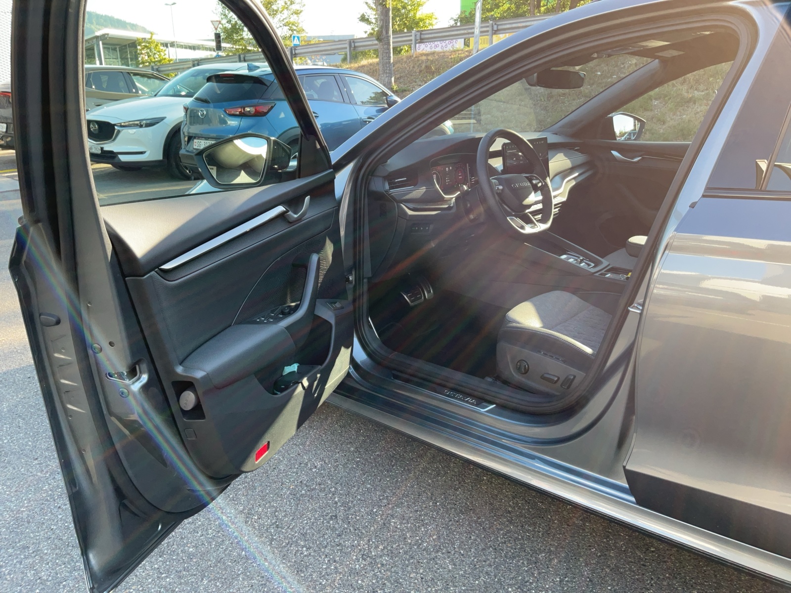 SKODA Octavia Combi 2.0 TSI DSG Dynamic 4x4-image-14