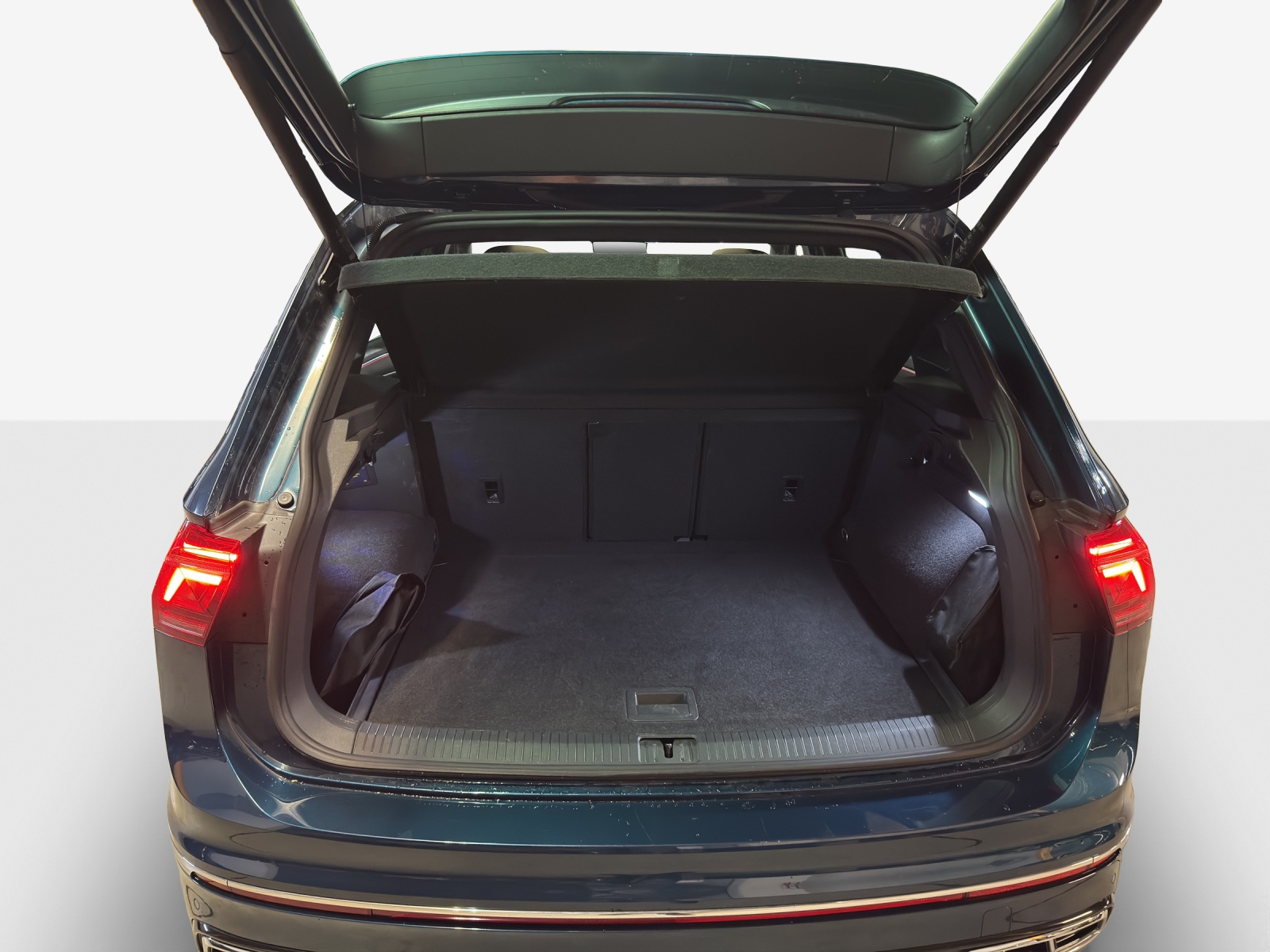 VW Tiguan 2.0TSI R-Line 4Motion DSG-image-12