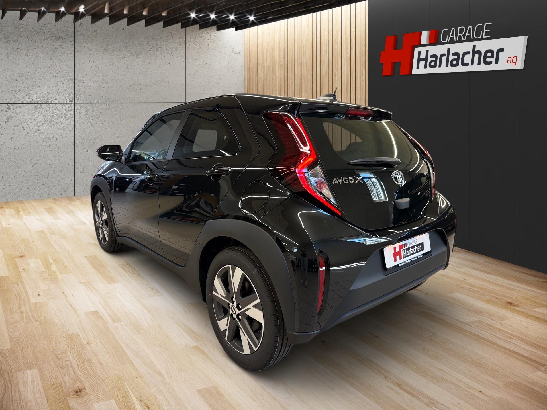 TOYOTA Aygo X 1.5 Comfort e-CVT-image-5