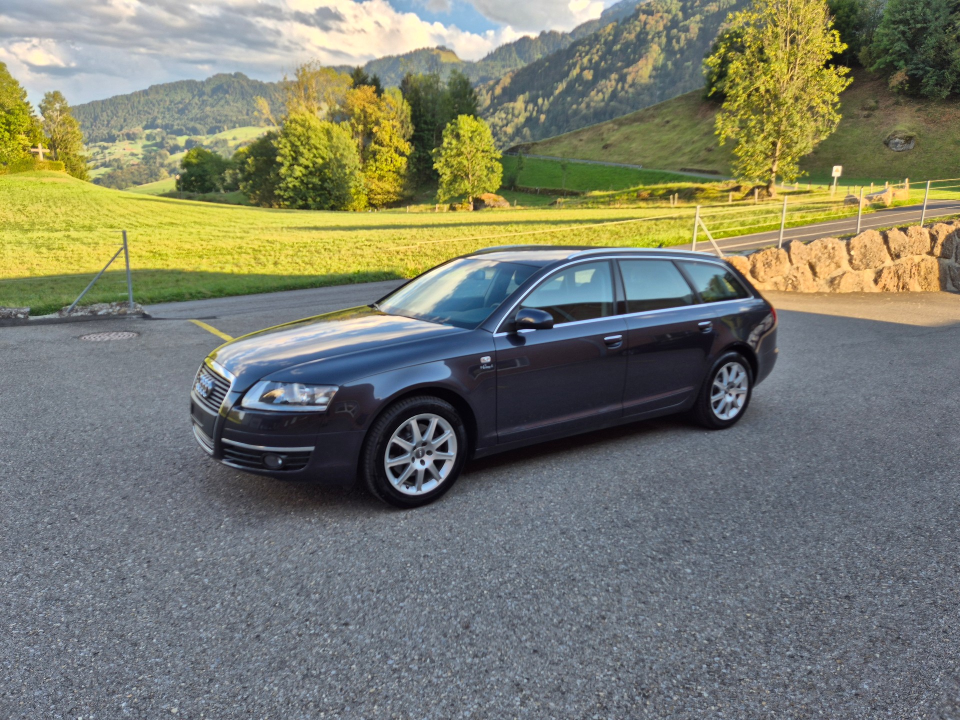 AUDI A6 Avant 2.4 V6-image-1
