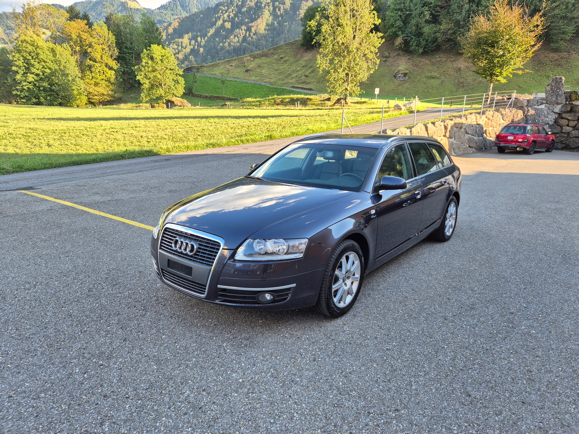 AUDI A6 Avant 2.4 V6-image-0