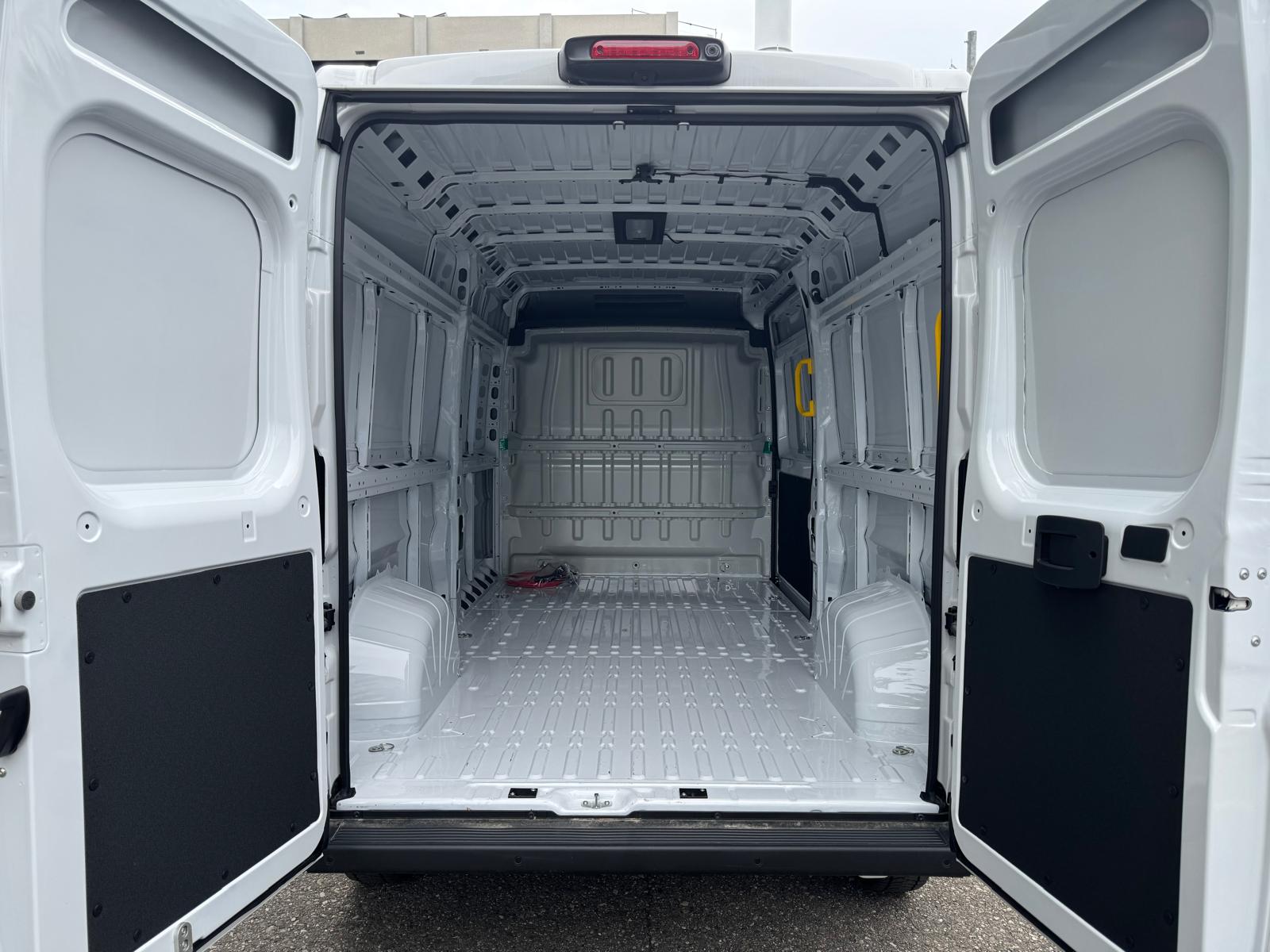 IVECO IVECO eSuperJolly J31F10SEV-image-4