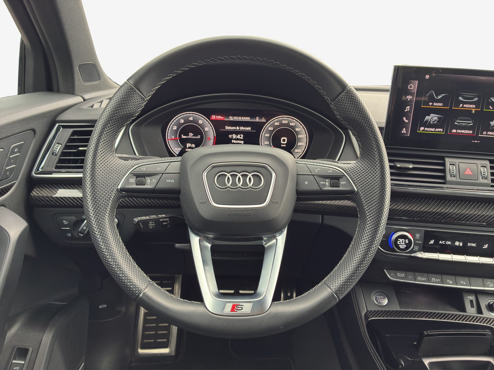 AUDI Q5 45 TFSI S-line quattro S-tronic-image-9