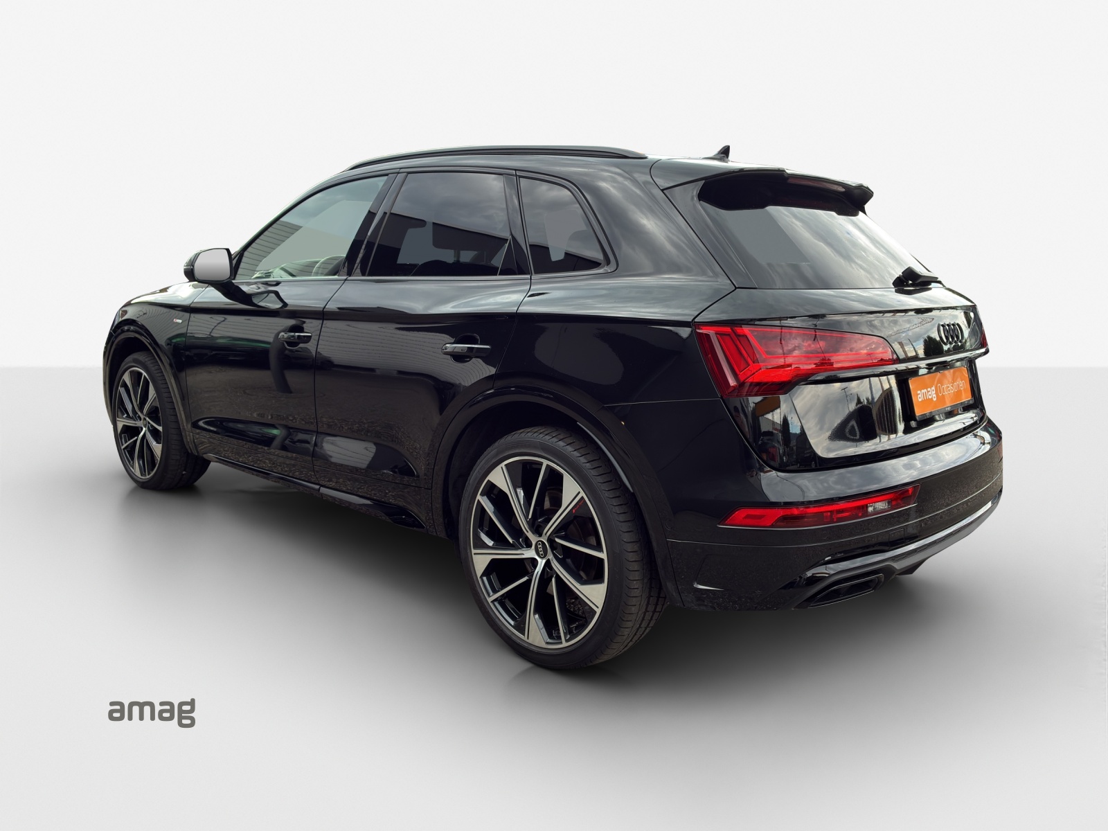 AUDI Q5 45 TFSI S-line quattro S-tronic-showroom-element-2
