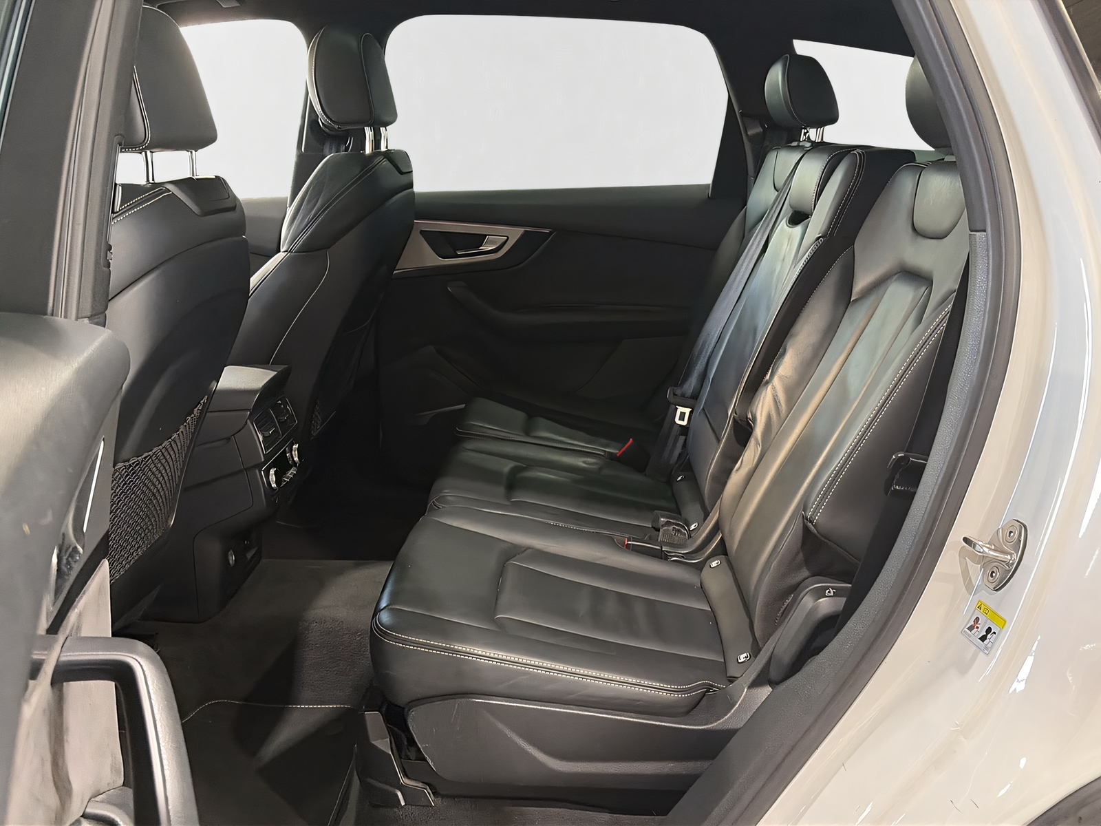 AUDI Q7 3.0 TDI S-Line quattro**Matrix LED,7-Plätzer,AHK,Panodach,Frisch ab MFK**-image-7