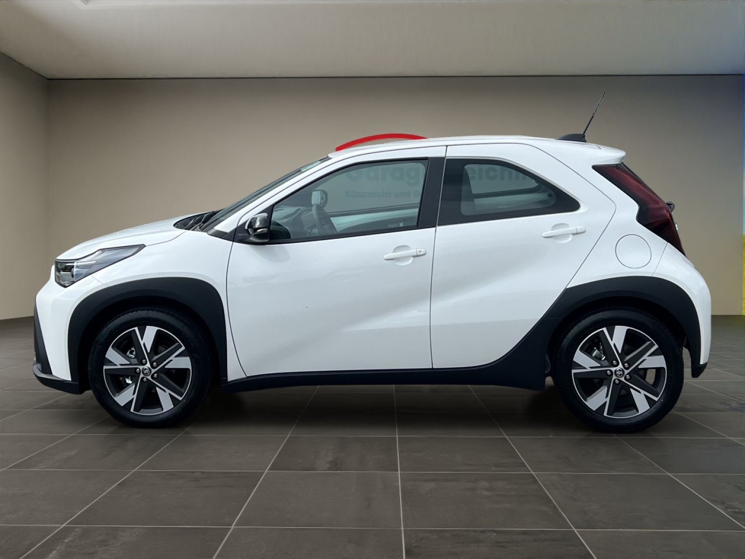 TOYOTA Aygo X 1.5 VVT-i HSD Comfort-image-1