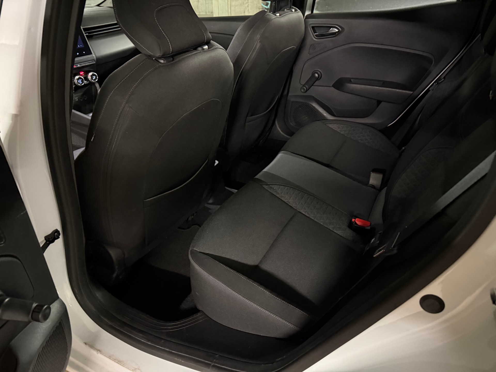 RENAULT Clio 1.0 Business-image-8