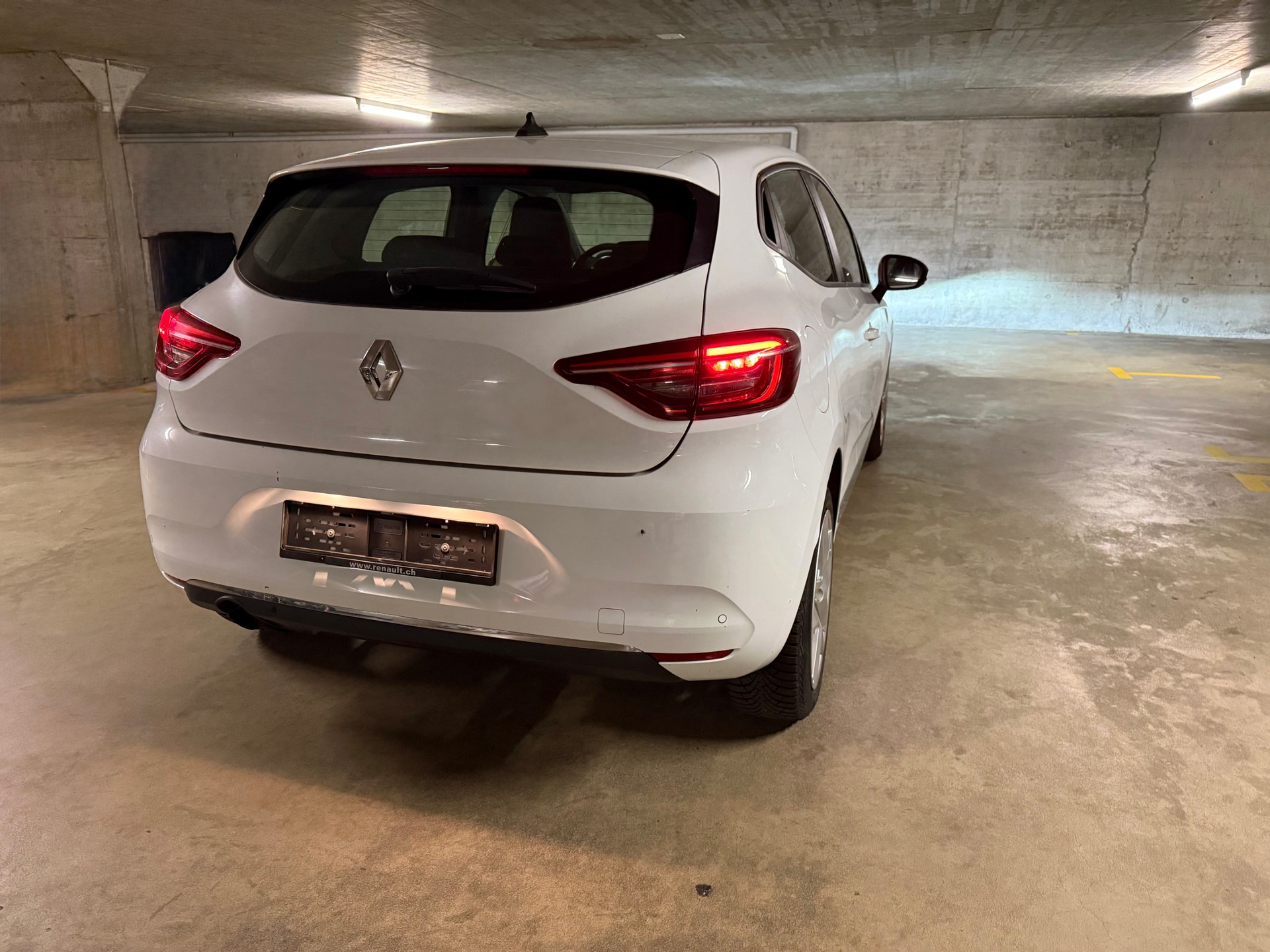 RENAULT Clio 1.0 Business-image-3