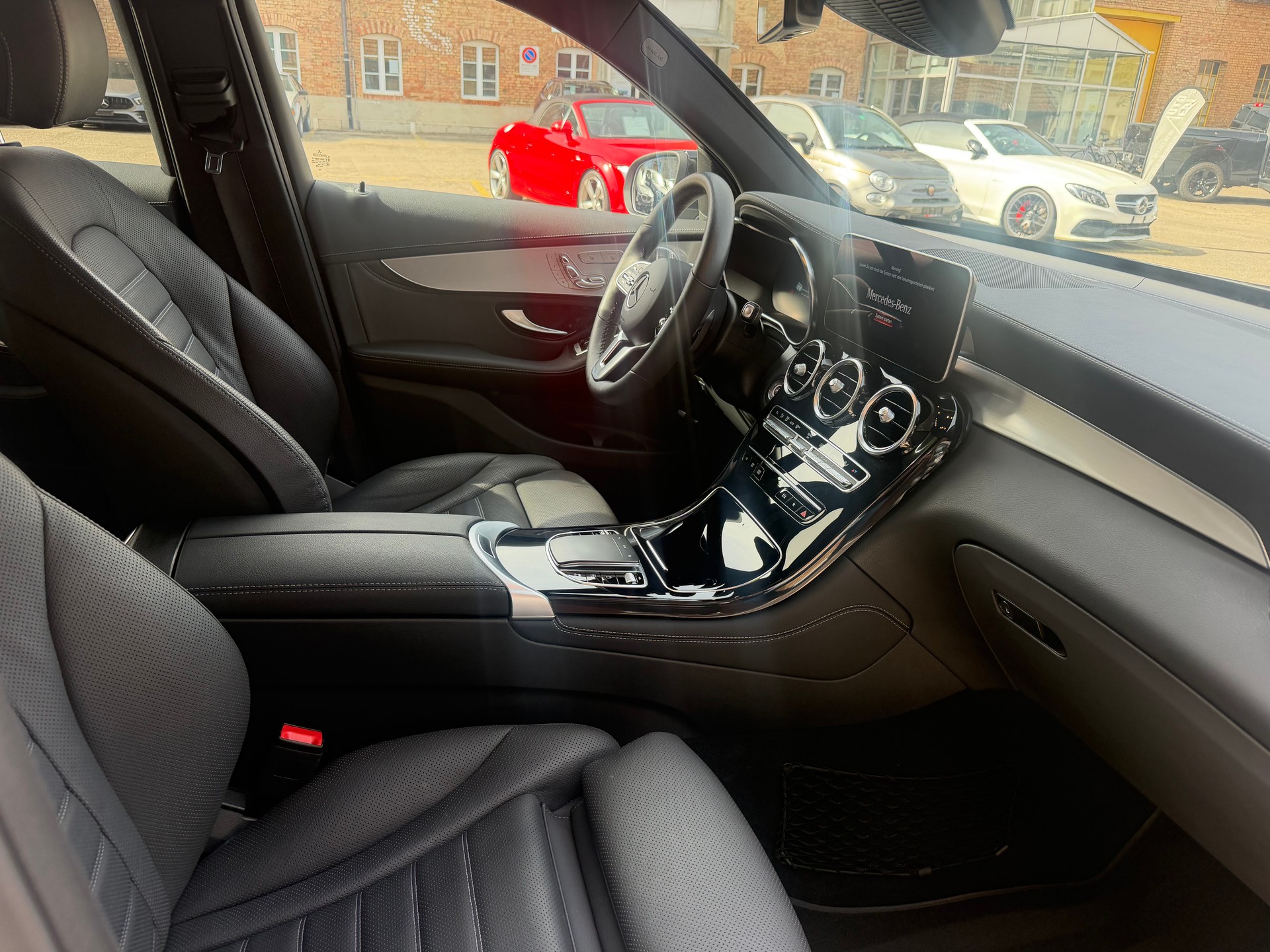 MERCEDES-BENZ GLC 400 d 4Matic AMG Line 9G-Tronic-image-10
