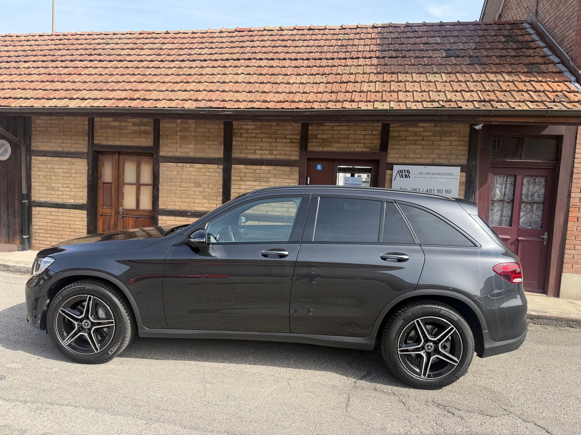 MERCEDES-BENZ GLC 400 d 4Matic AMG Line 9G-Tronic-image-3