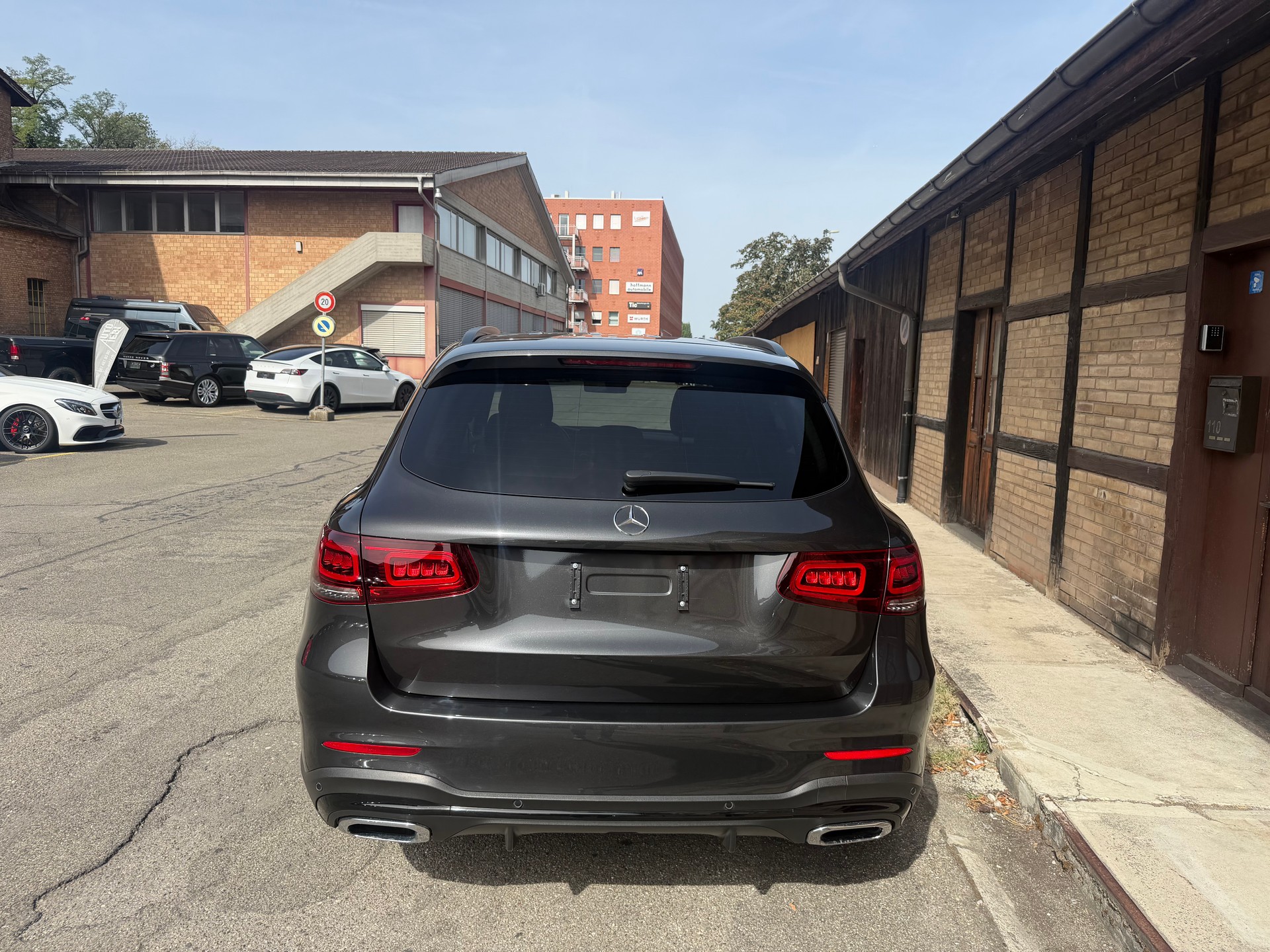 MERCEDES-BENZ GLC 400 d 4Matic AMG Line 9G-Tronic-image-5