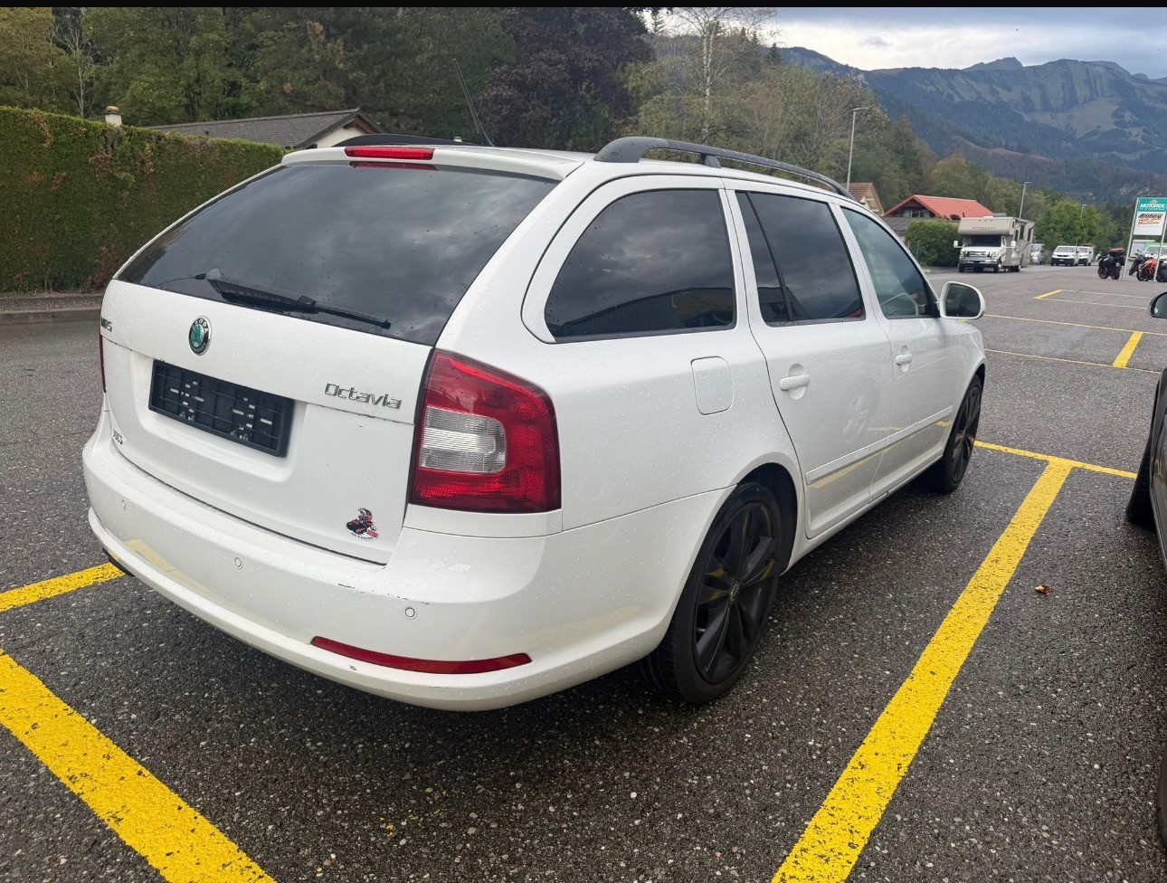 SKODA Octavia Combi 2.0 TSI RS DSG-image-4
