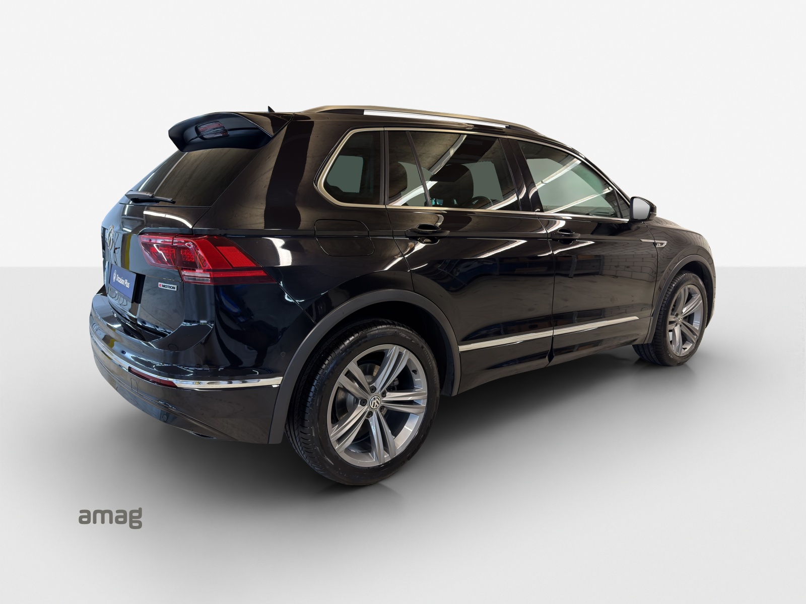 VW Tiguan 2.0TSI Highline 4Motion DSG-image-3