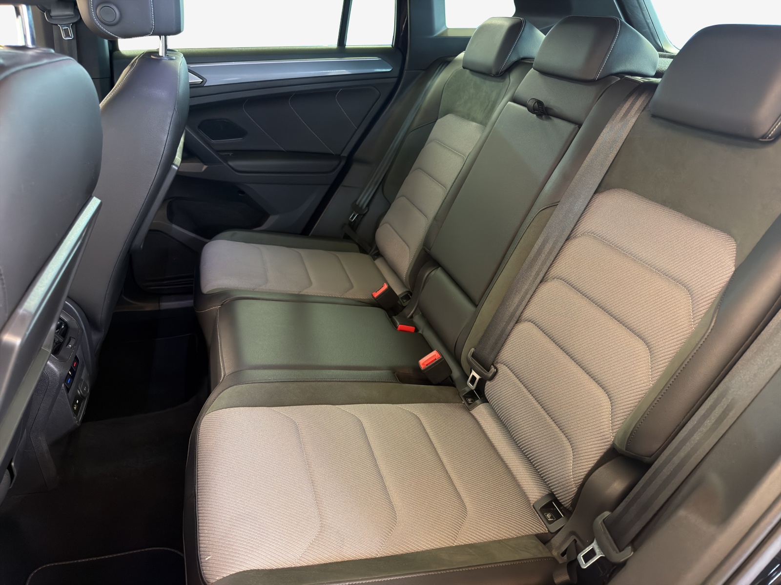 VW Tiguan 2.0TSI Highline 4Motion DSG-image-10