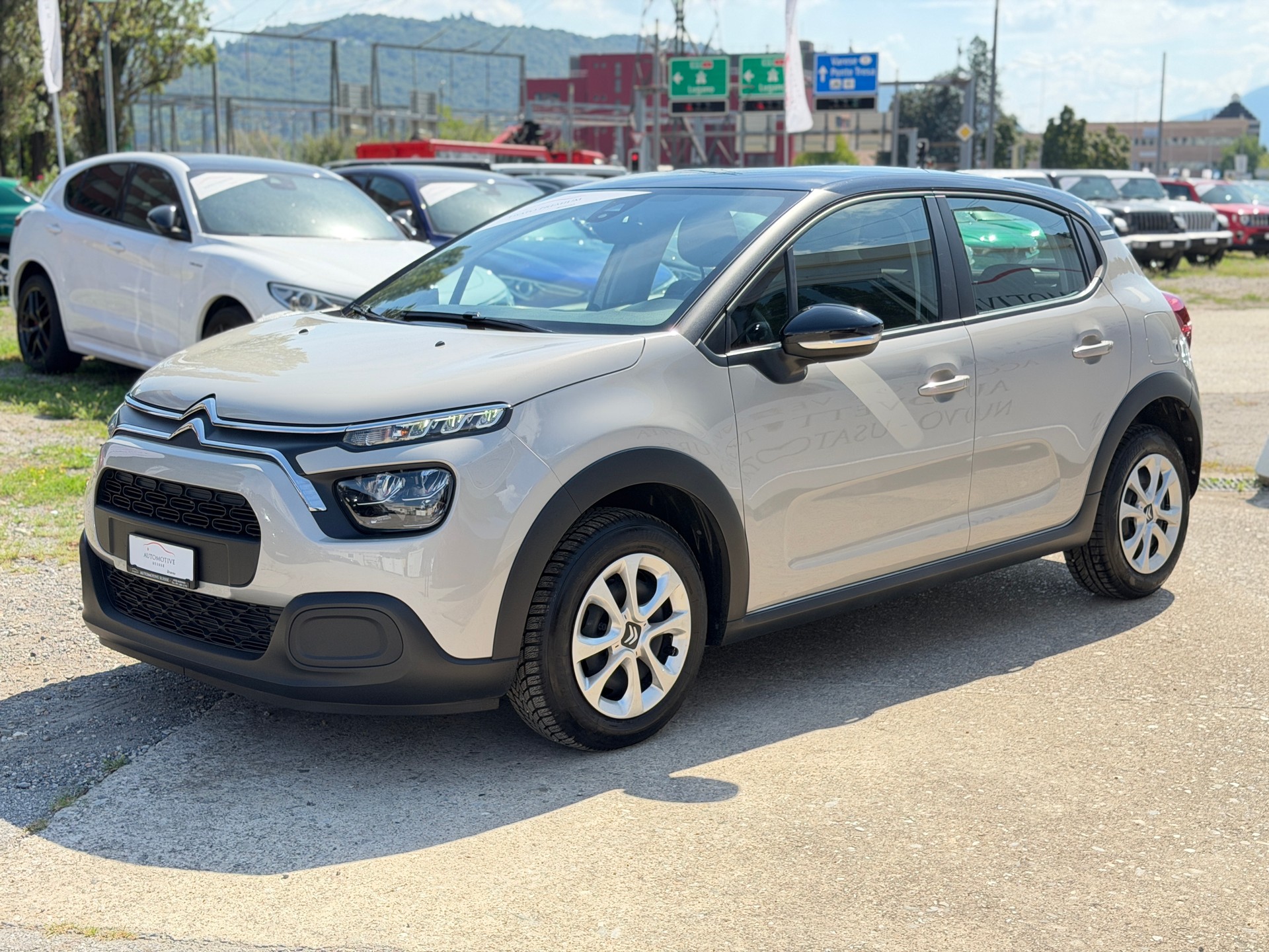 CITROEN C3 1.2i PureTech Feel-image-1