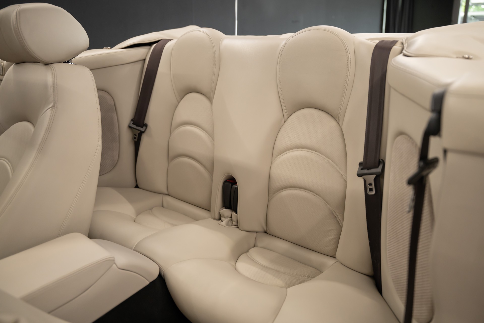 JAGUAR XKR S/C Convertible / Automat / Sammlerzustand / Ab Mfk / Ab Service-image-11