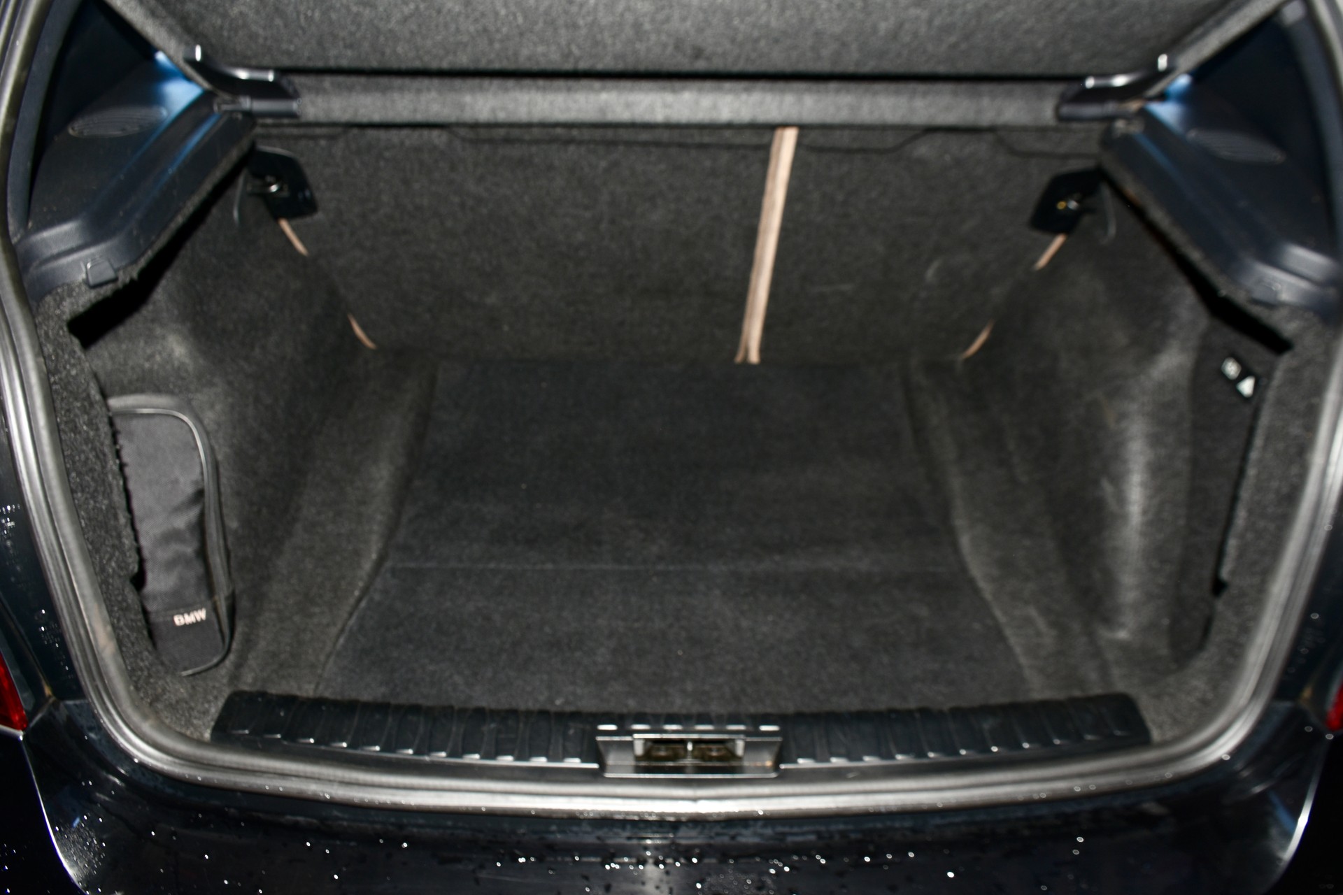 BMW 130i-image-9