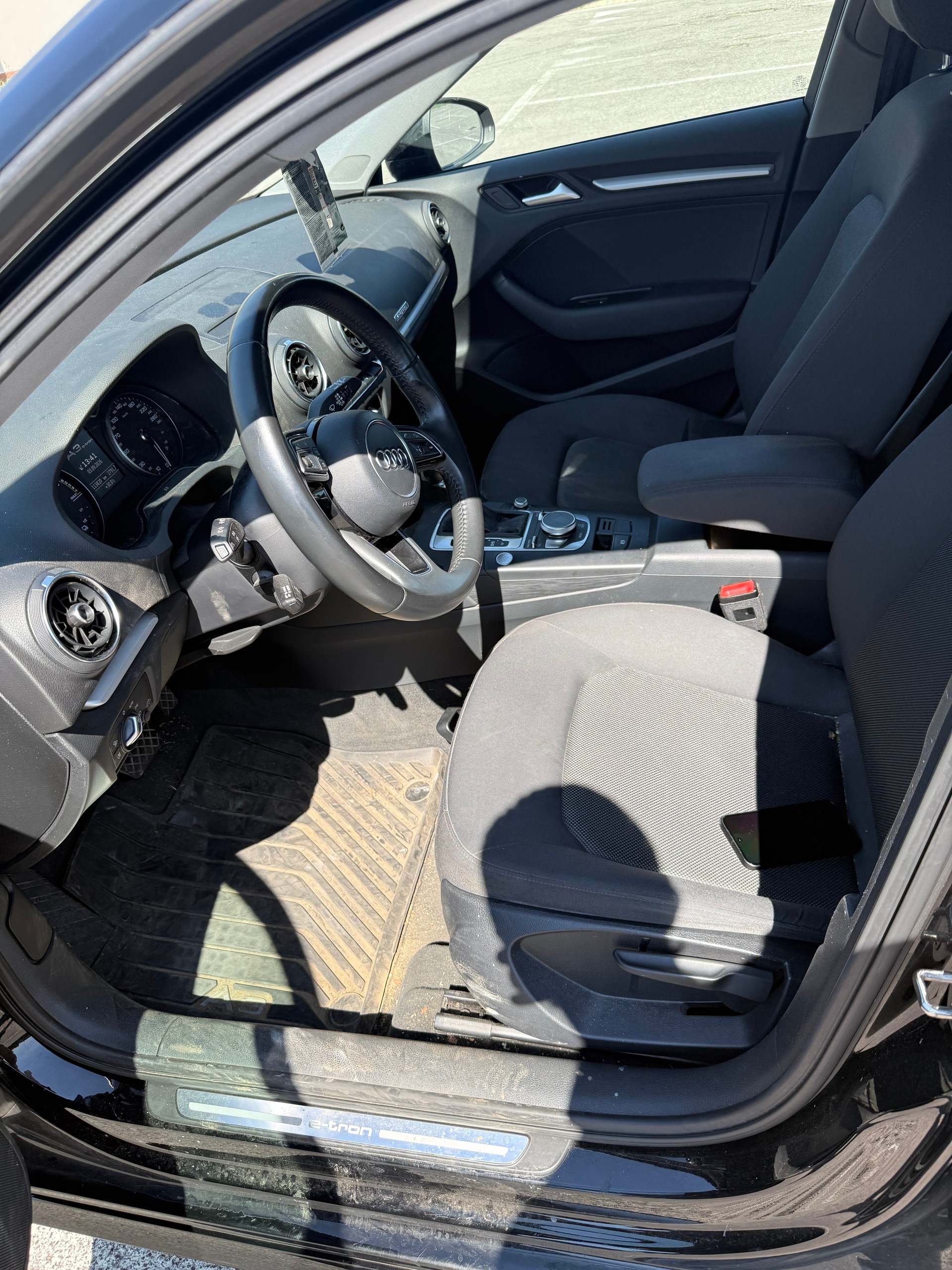 AUDI 1.4 T FSI e-tron S-Tronic-image-4