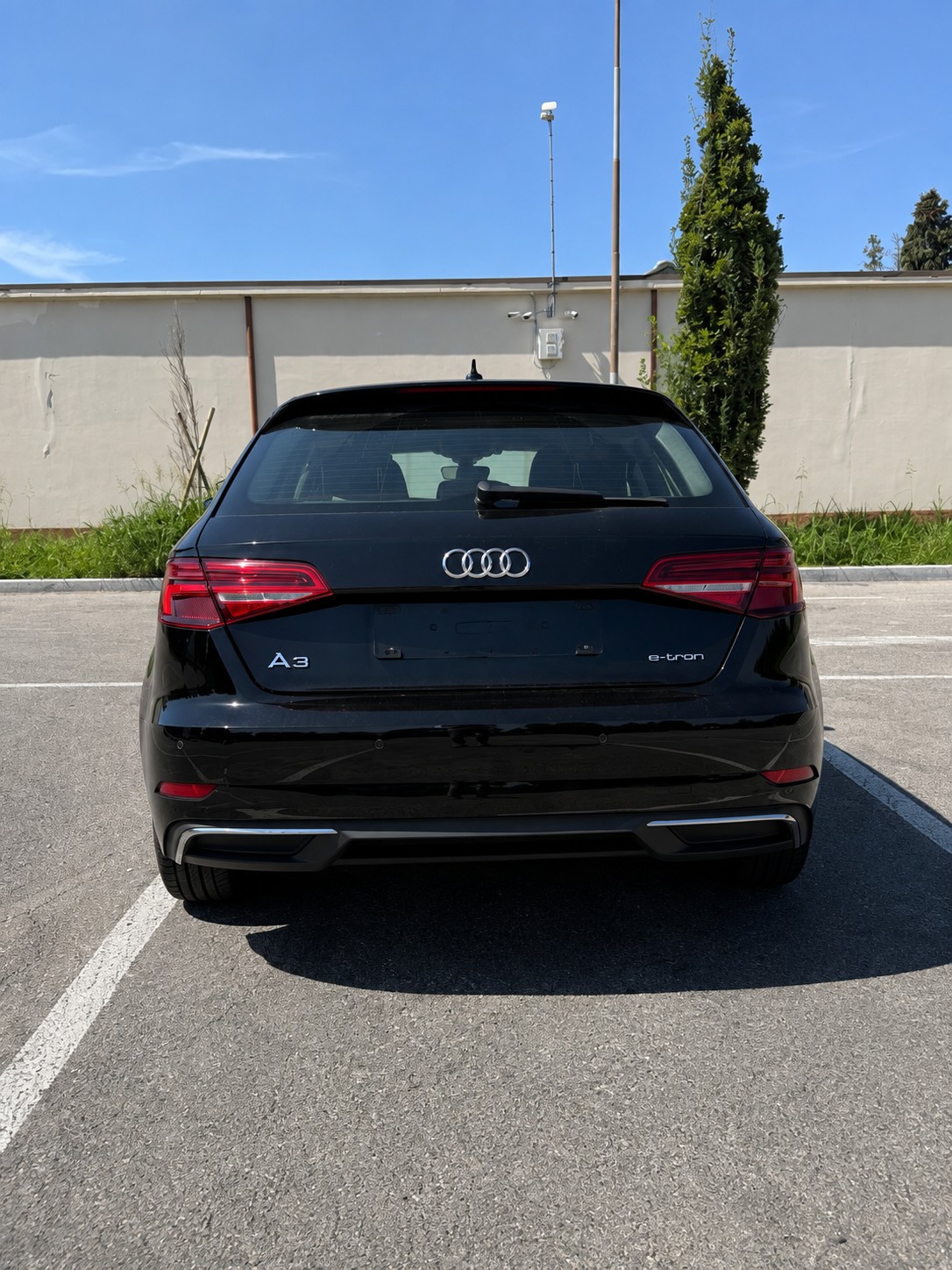 AUDI 1.4 T FSI e-tron S-Tronic-image-1