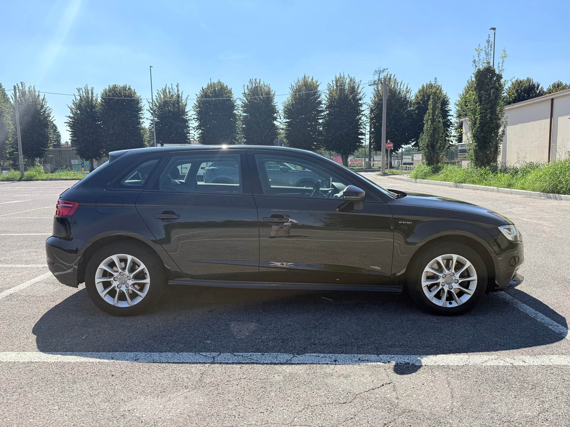 AUDI 1.4 T FSI e-tron S-Tronic-image-7