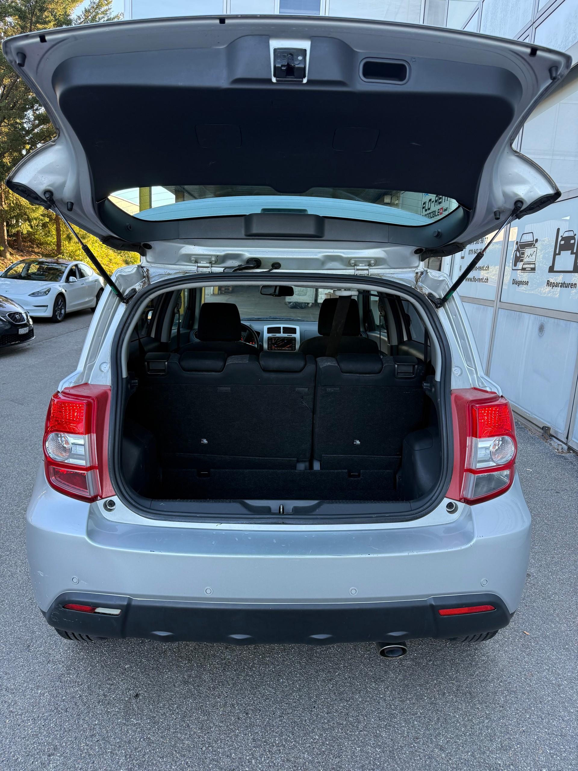 TOYOTA UrbanCruiser 1.4 D-4D Linea Sol 4WD || Frisch ab MFK-image-4