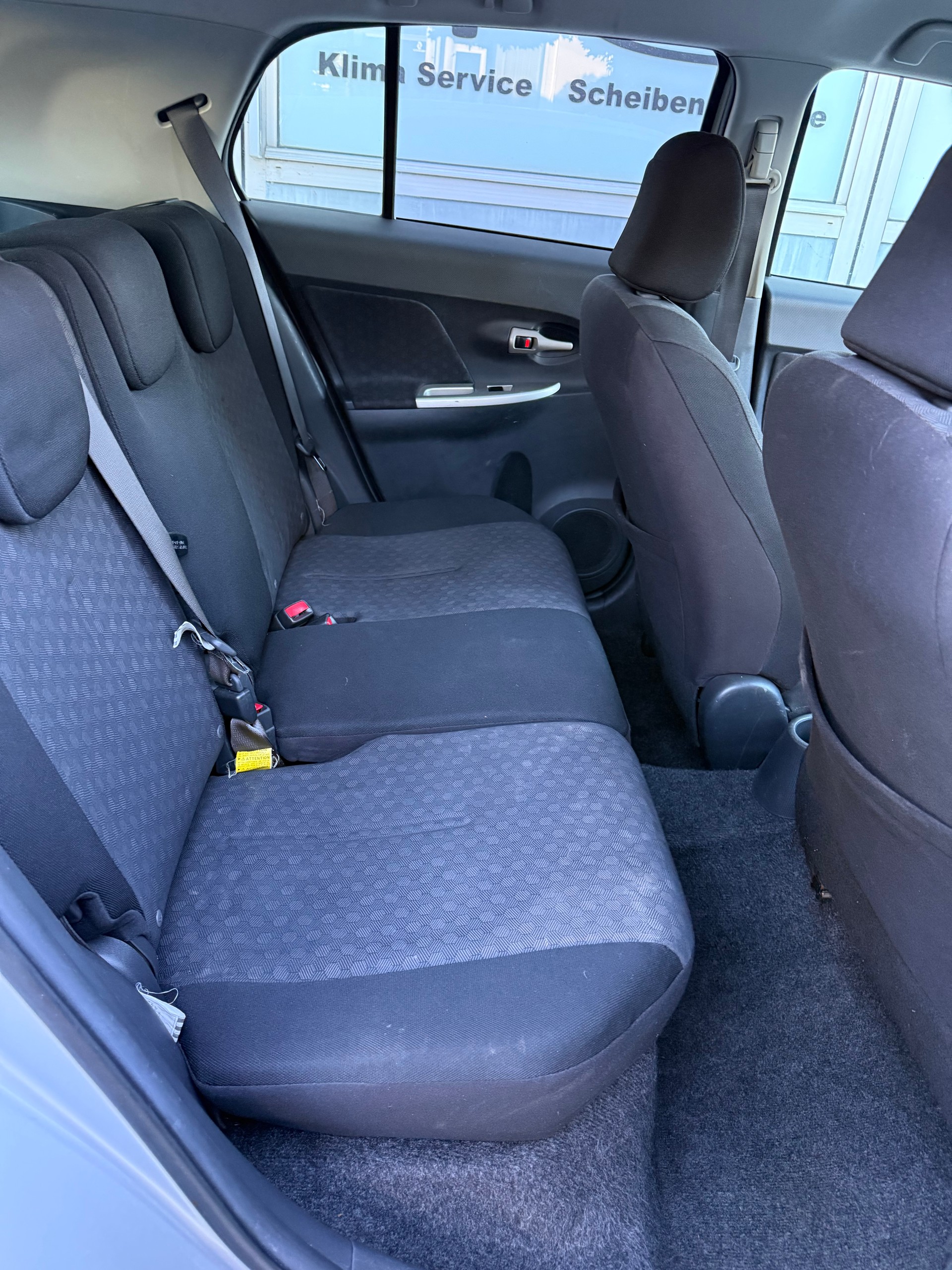 TOYOTA UrbanCruiser 1.4 D-4D Linea Sol 4WD || Frisch ab MFK-image-13