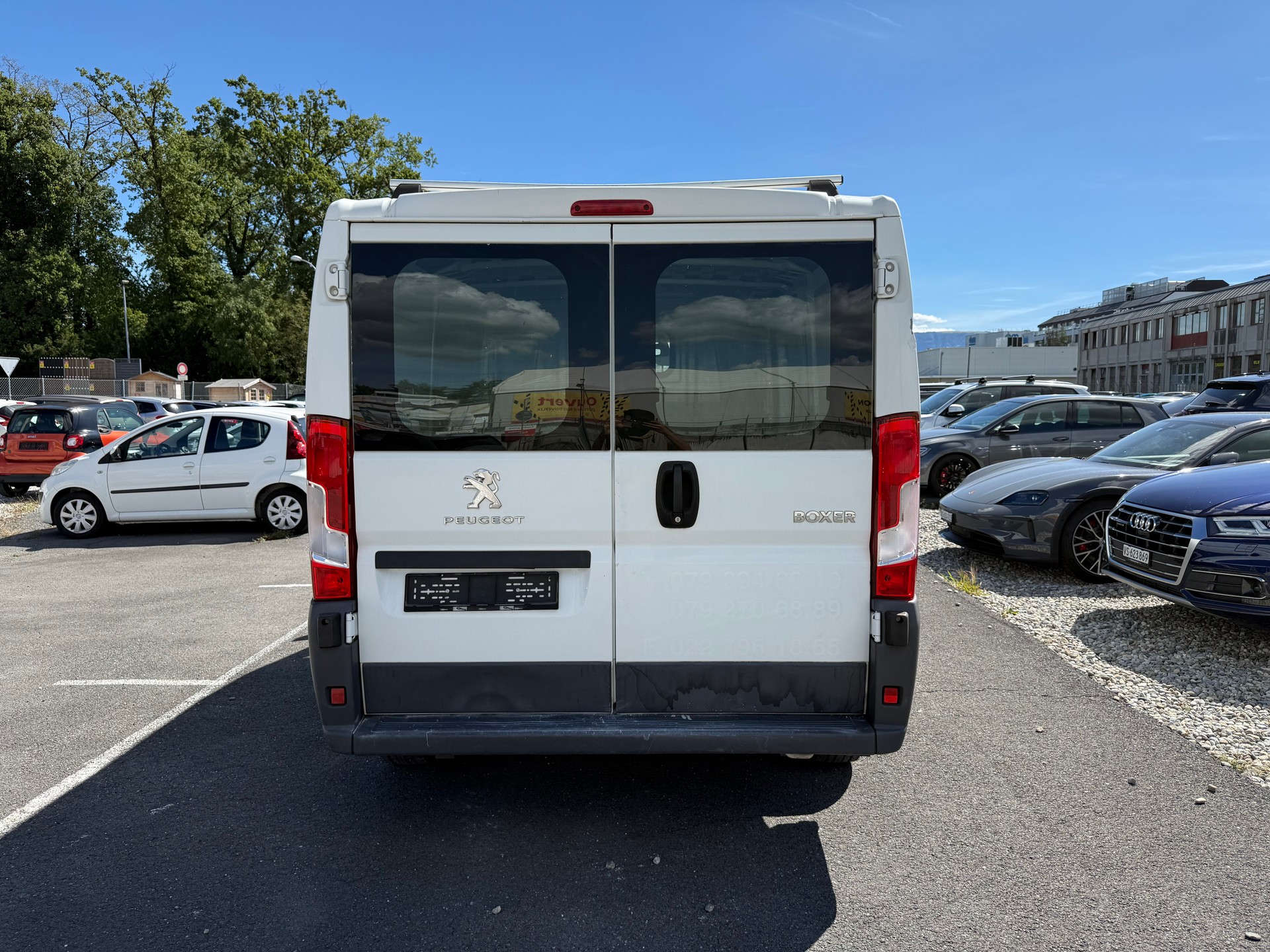 PEUGEOT Boxer 2.0 HDI 330 Active L1H1-image-5
