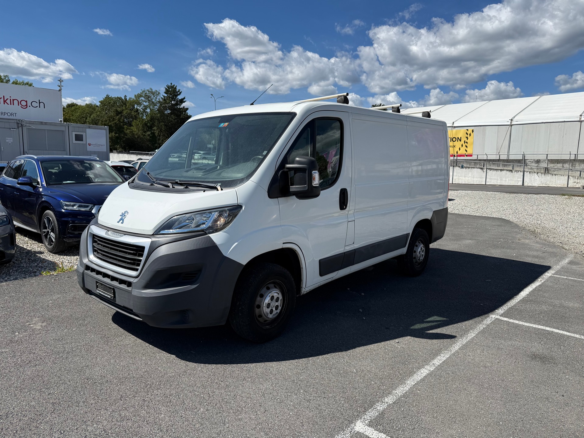 PEUGEOT Boxer 2.0 HDI 330 Active L1H1-image-1