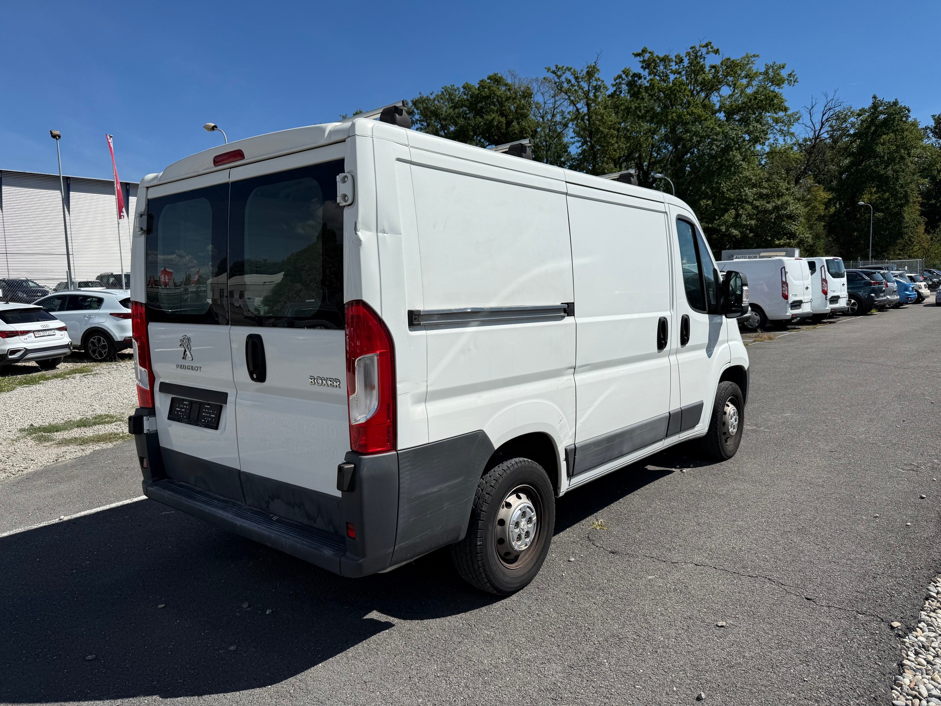 PEUGEOT Boxer 2.0 HDI 330 Active L1H1-image-4