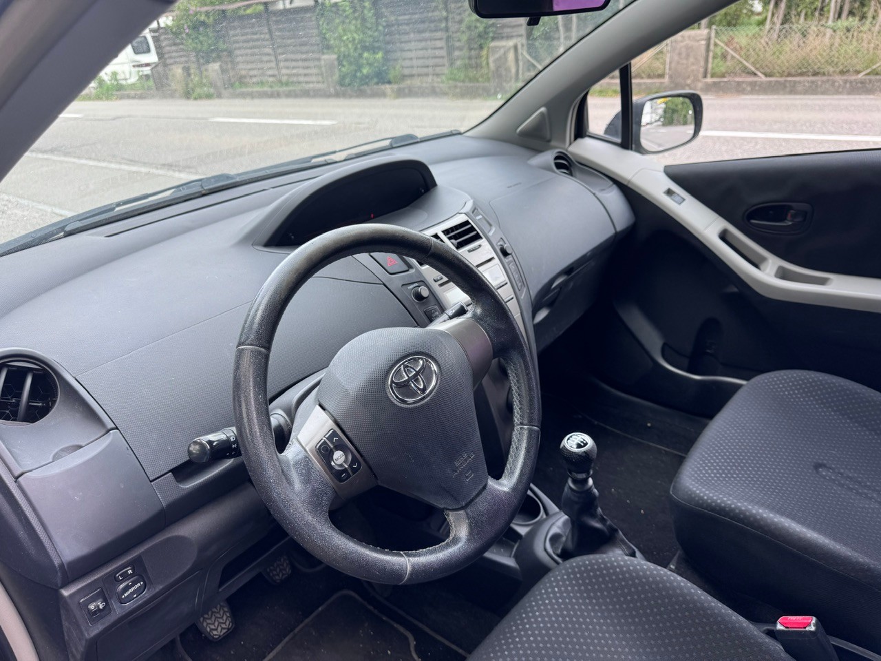 TOYOTA Yaris 1.33 Linea Luna Multimode-image-6