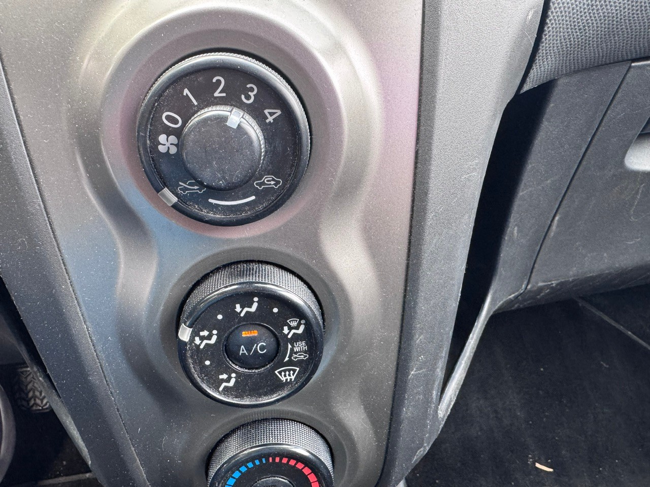 TOYOTA Yaris 1.33 Linea Luna Multimode-image-7