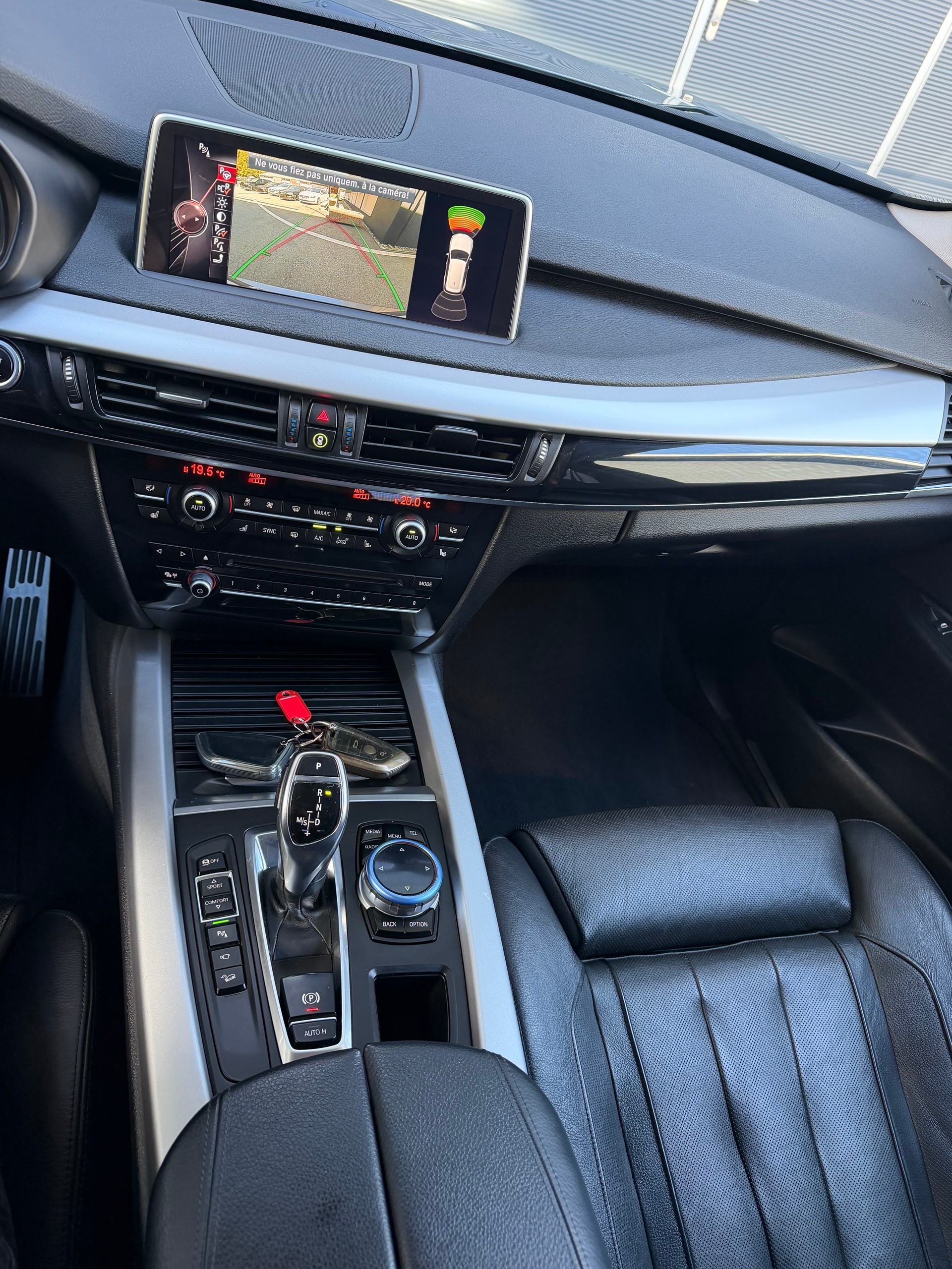 BMW X5 xDrive 30d Steptronic-image-14