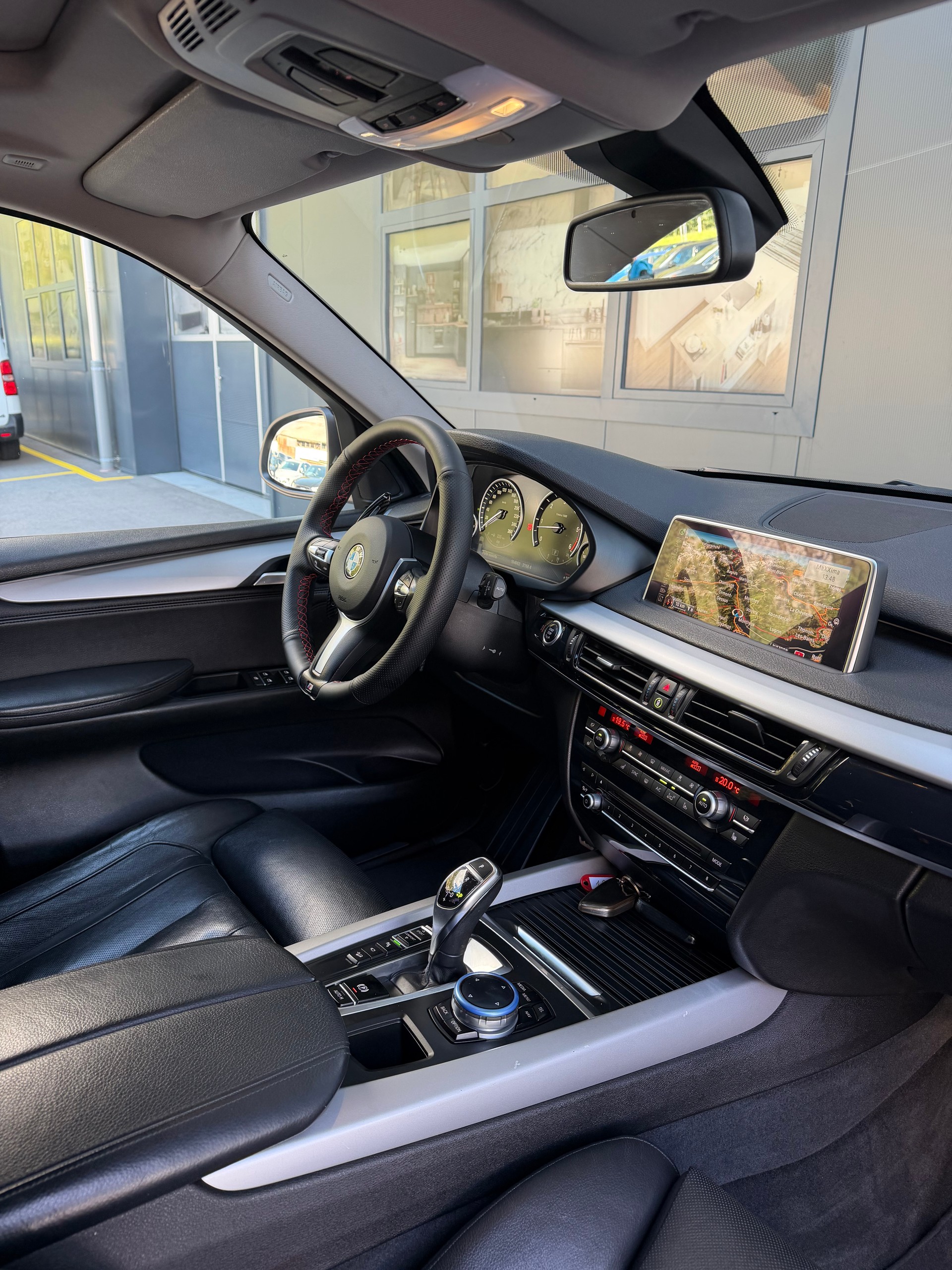 BMW X5 xDrive 30d Steptronic-image-11