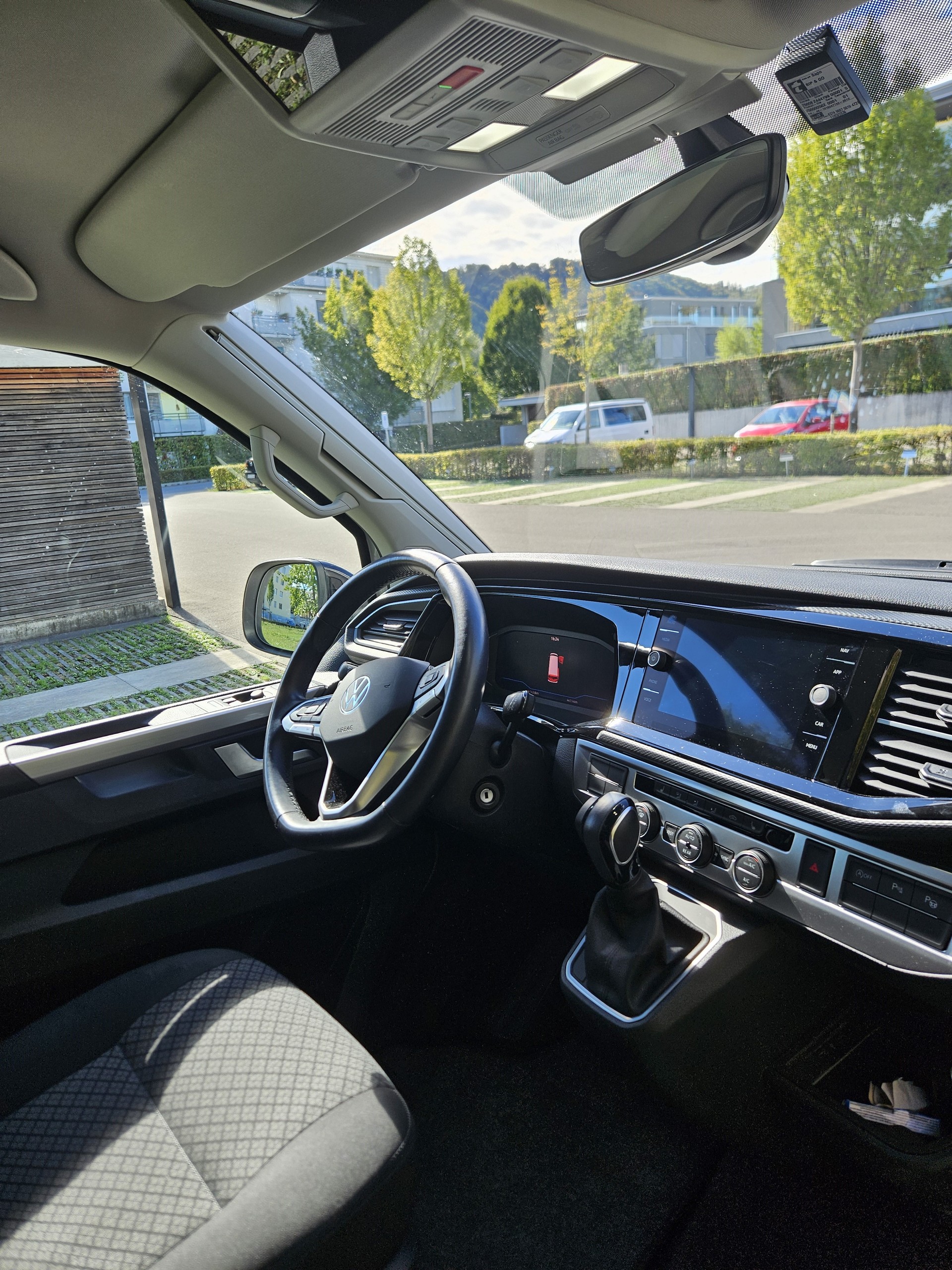 VW 2.0 TDI 150 Beach Edition Liberty DSG 4m-image-3