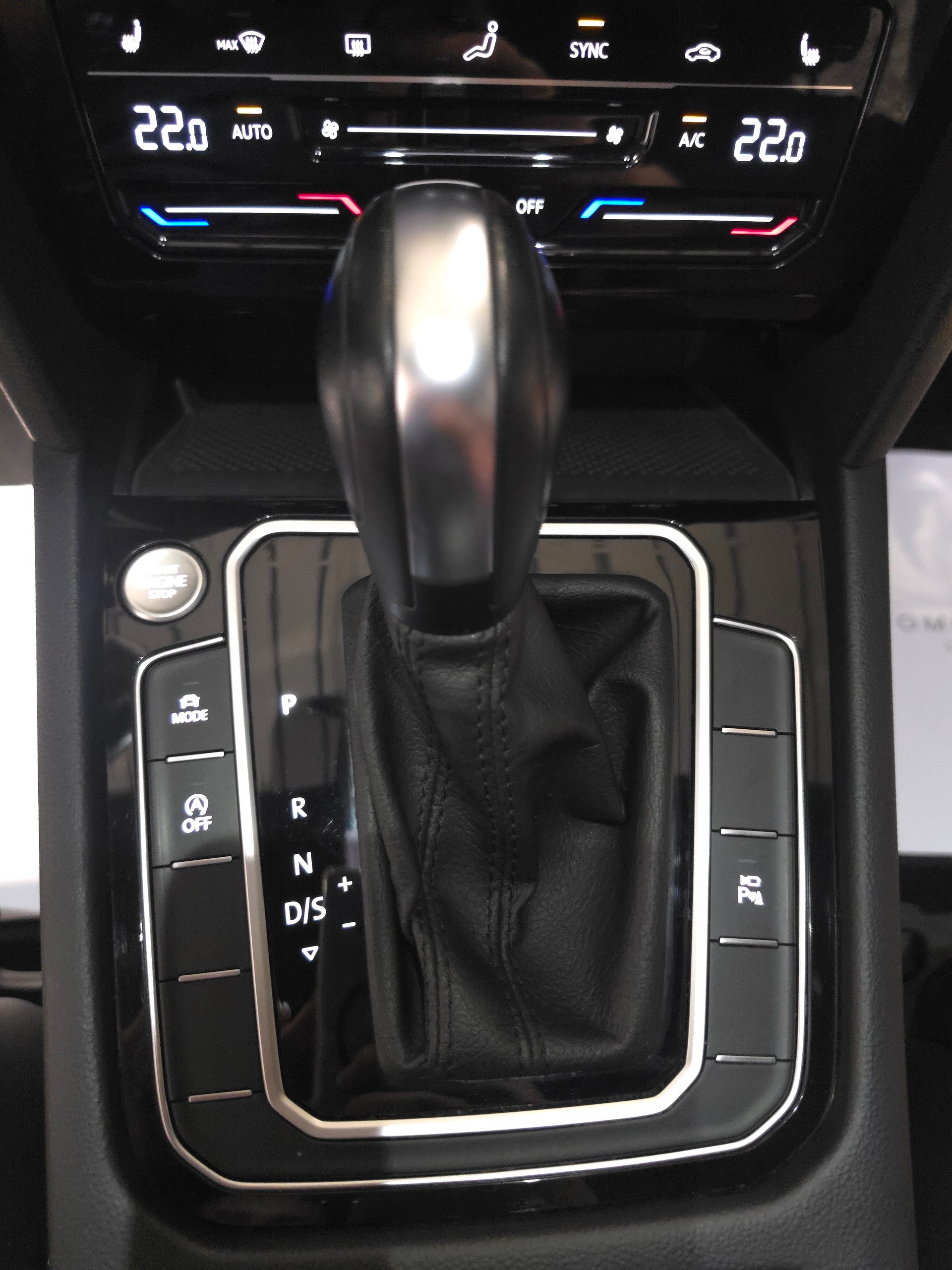 VW Passat 2.0 TDI BMt 75 Edition 4Motion DSG-image-12