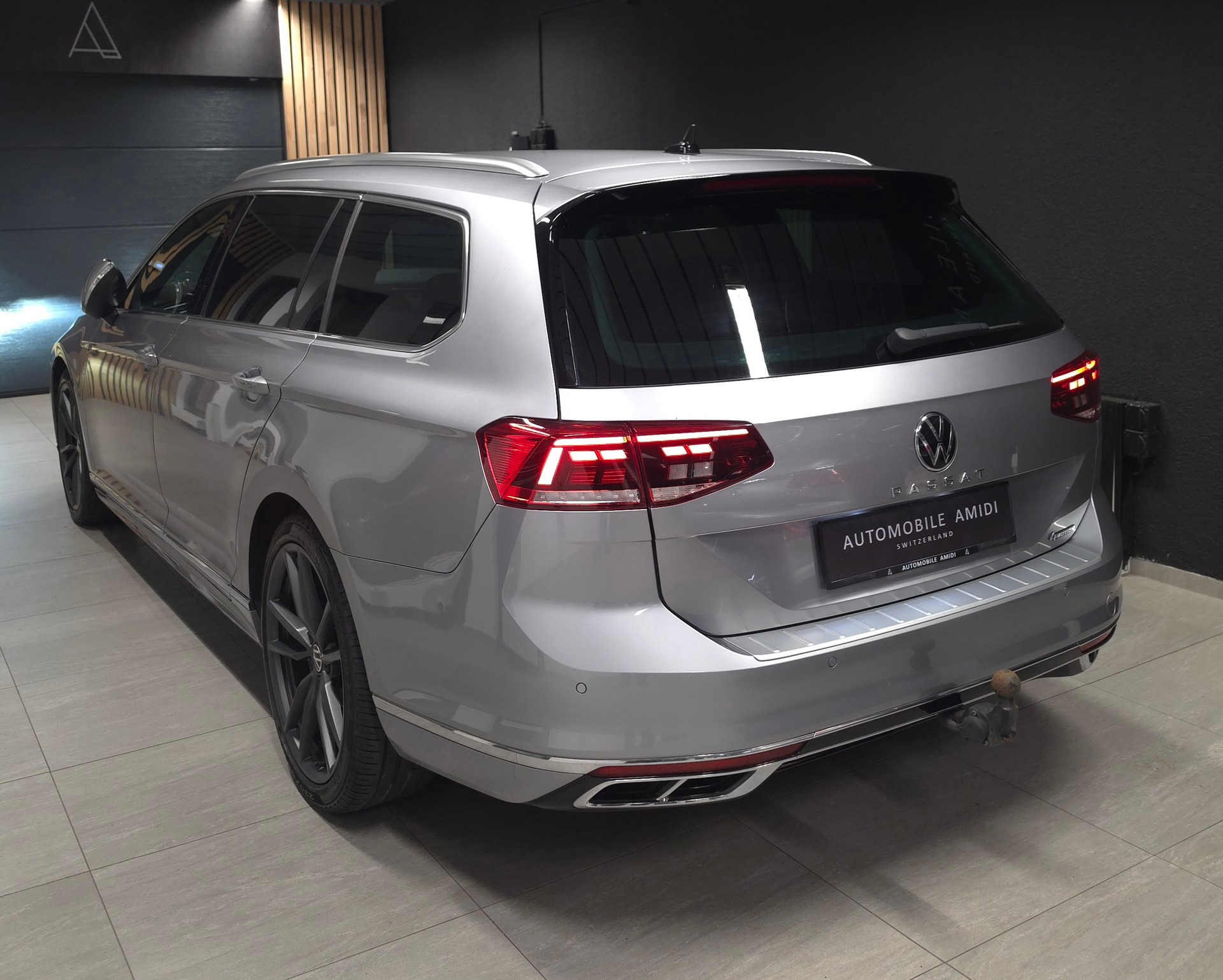 VW Passat 2.0 TDI BMt 75 Edition 4Motion DSG-image-2