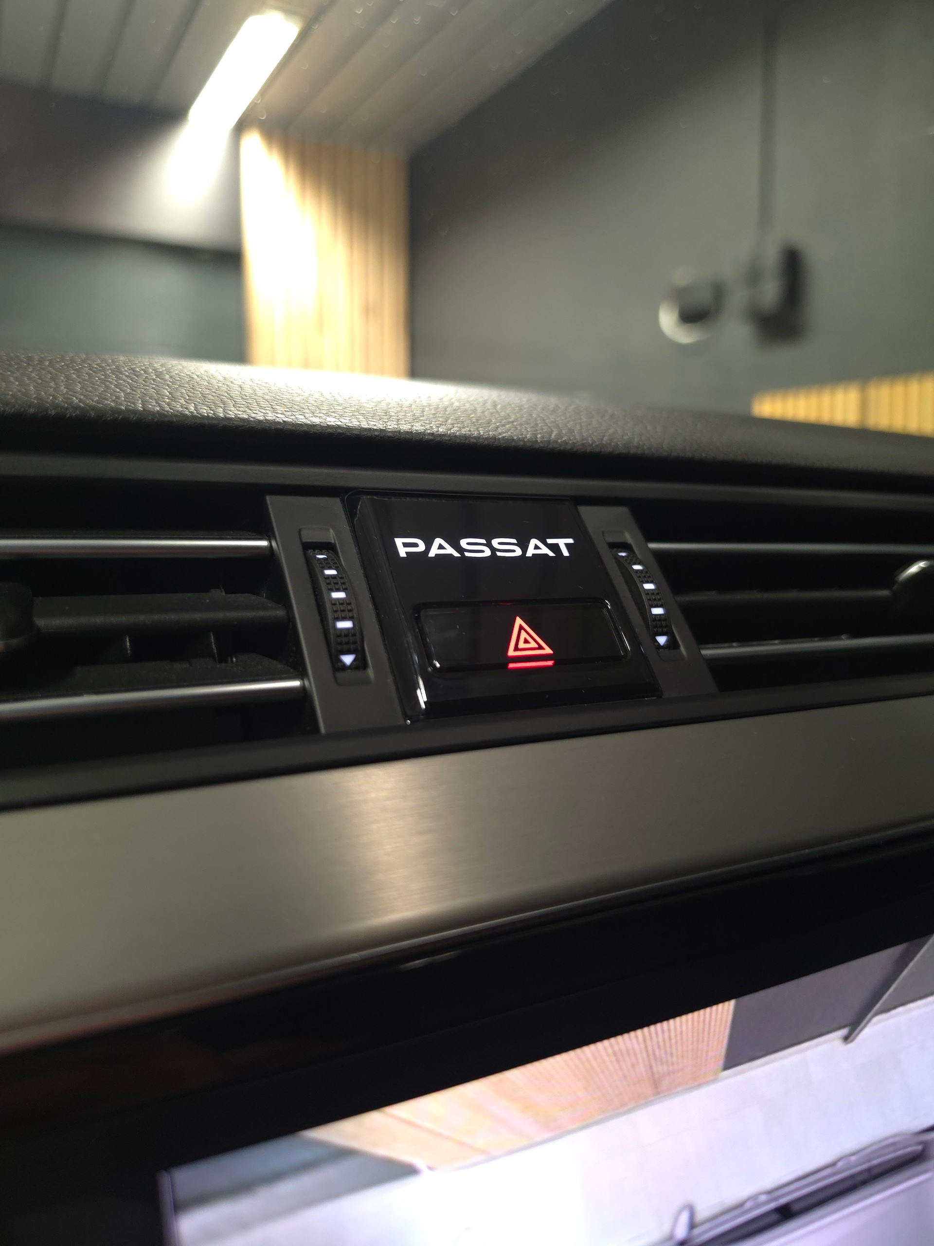 VW Passat 2.0 TDI BMt 75 Edition 4Motion DSG-image-23